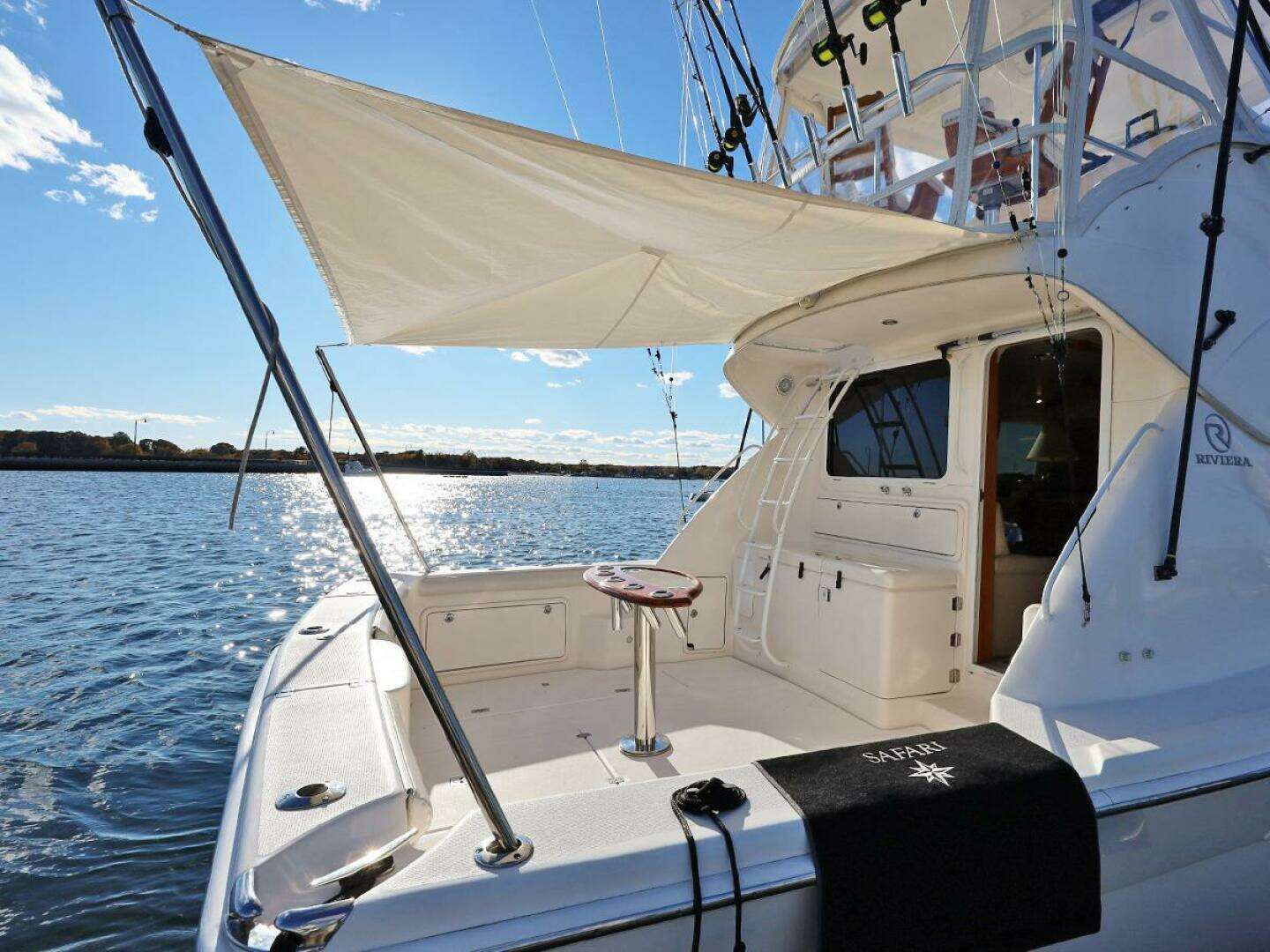 2004 Riviera 40 Sportfish - Image 16
