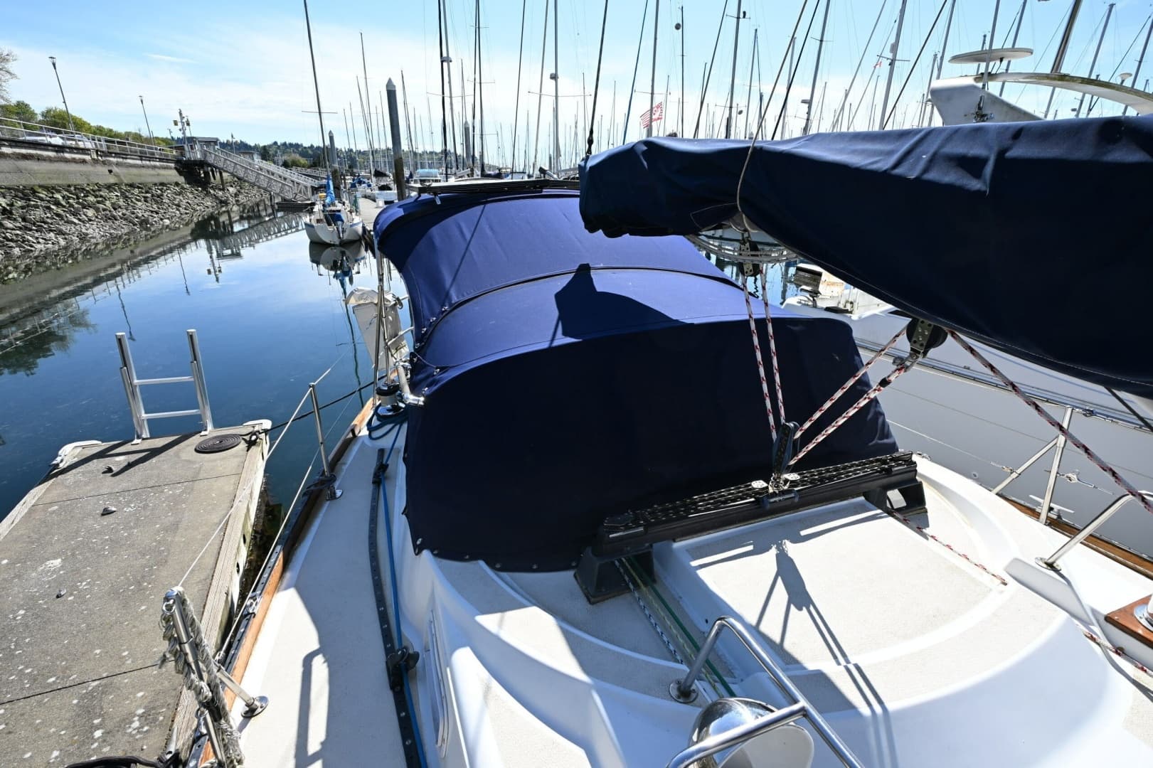 1980 Tartan 37 - Image 17