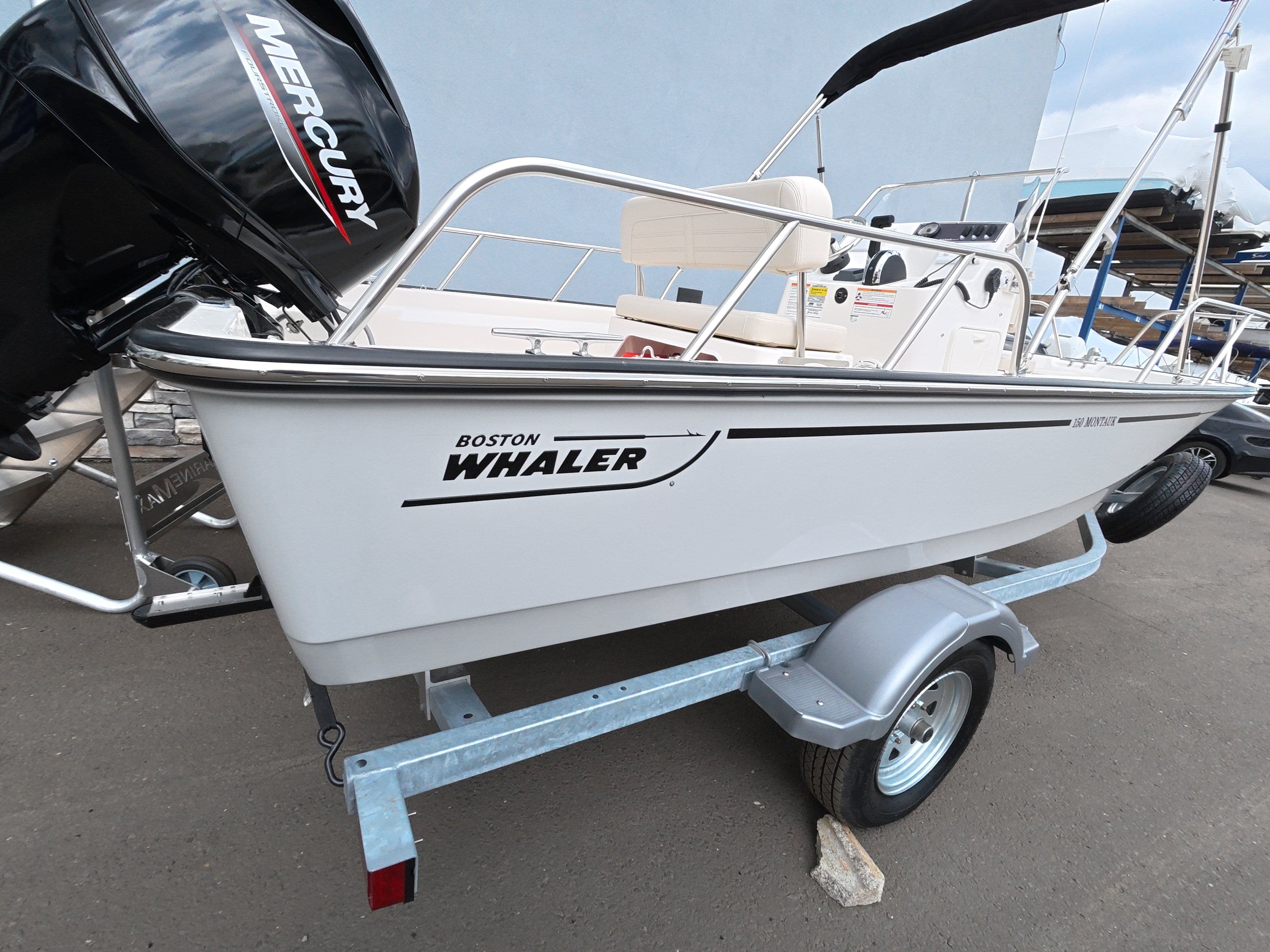 2026 Boston Whaler 150 Montauk - 19