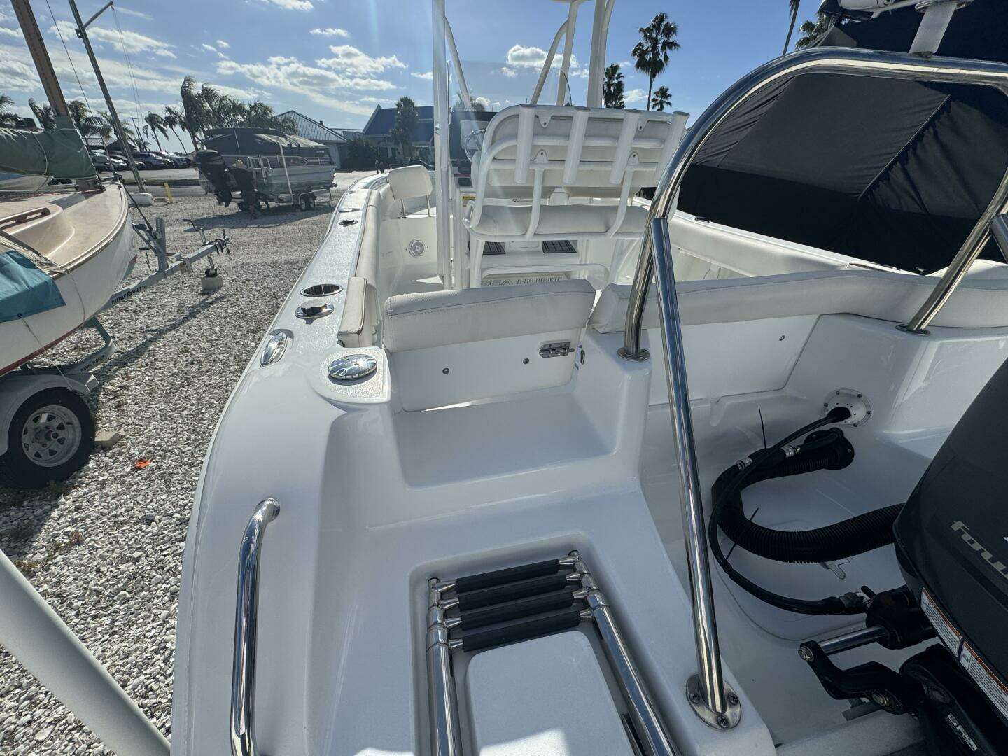 2021 Sea Hunt Ultra 219 - Image 15