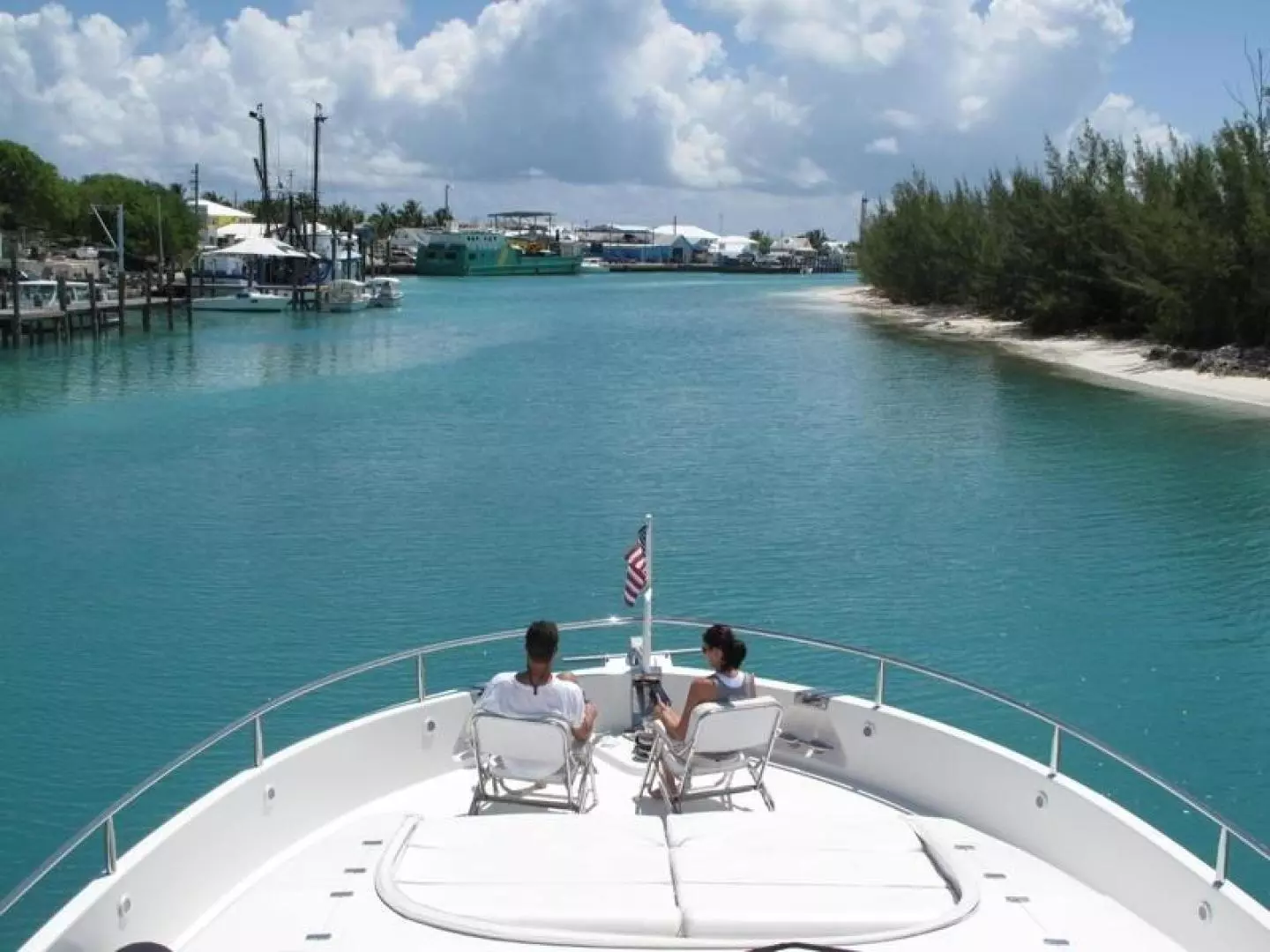 1996 Lazzara Yachts GRAND SALON - Image 11