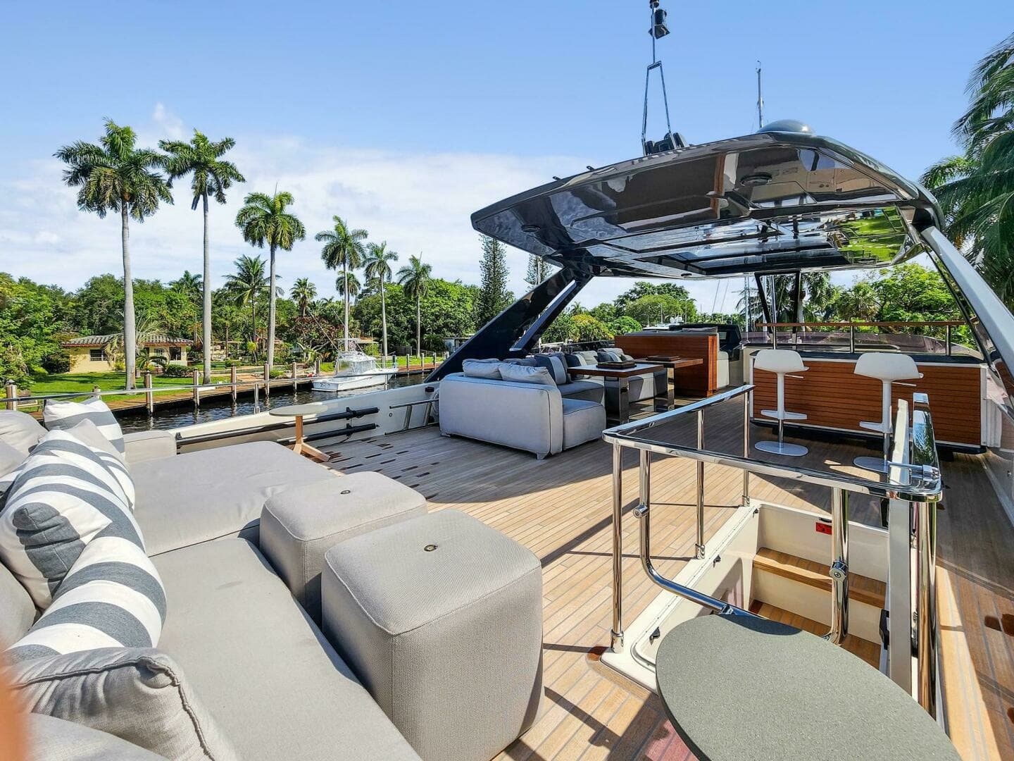 2021 Ferretti Yachts 850 - Image 30