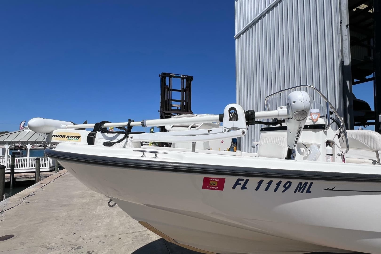 2004 Boston Whaler 180 Dauntless - Image 4