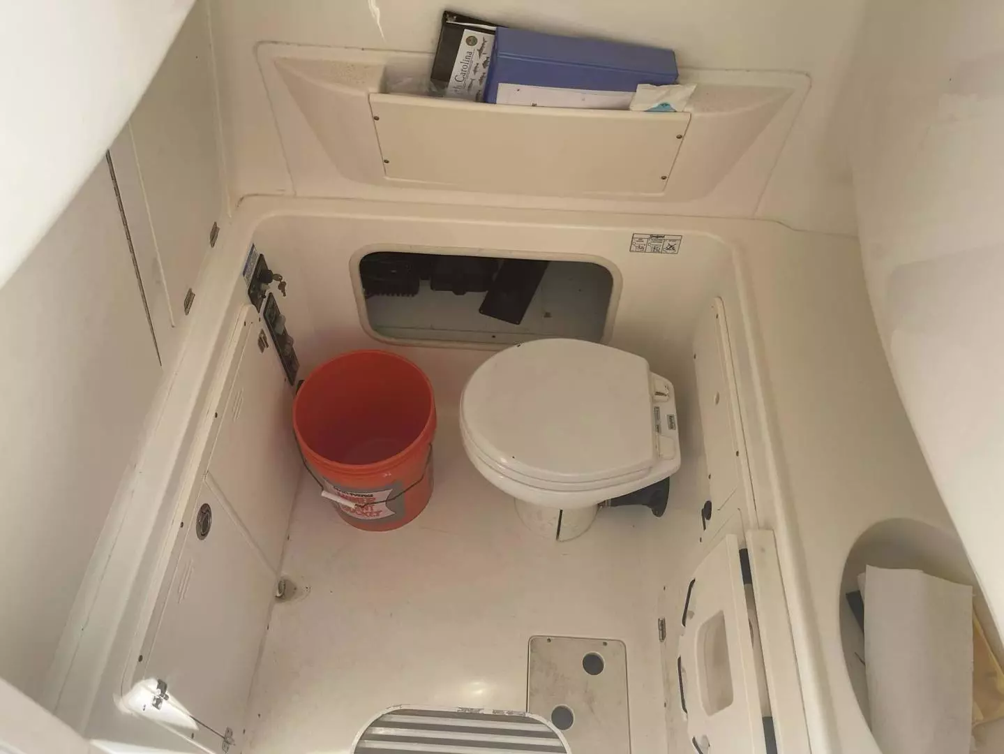 2008 Boston Whaler 320 Outrage Cuddy Cabin - Image 11