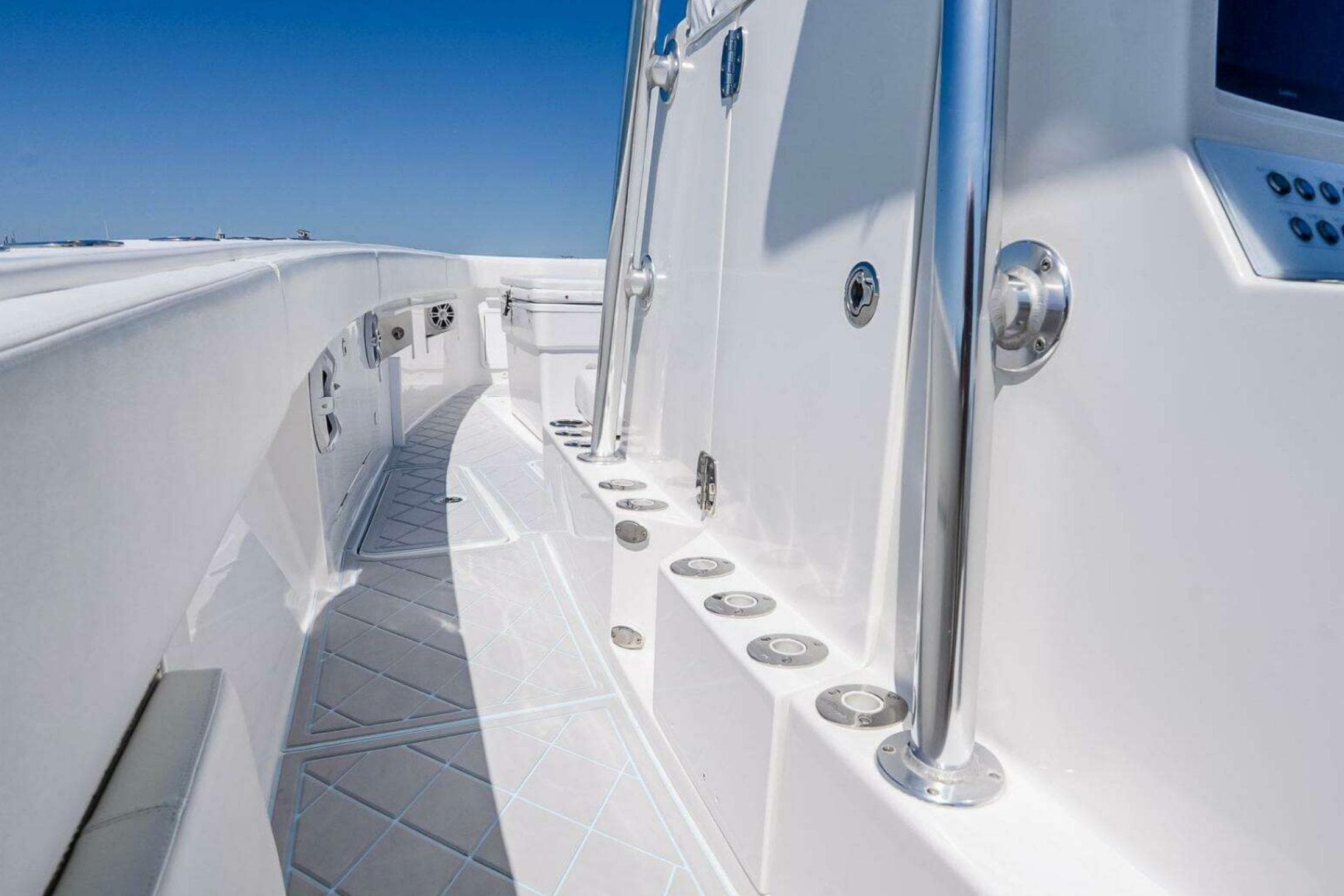 2019 Concept 392 ProFish boat deck with sleek white design and stainless steel accents.