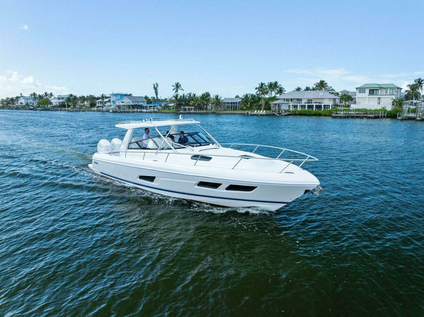 2022 Intrepid 438 Evolution - Image 15