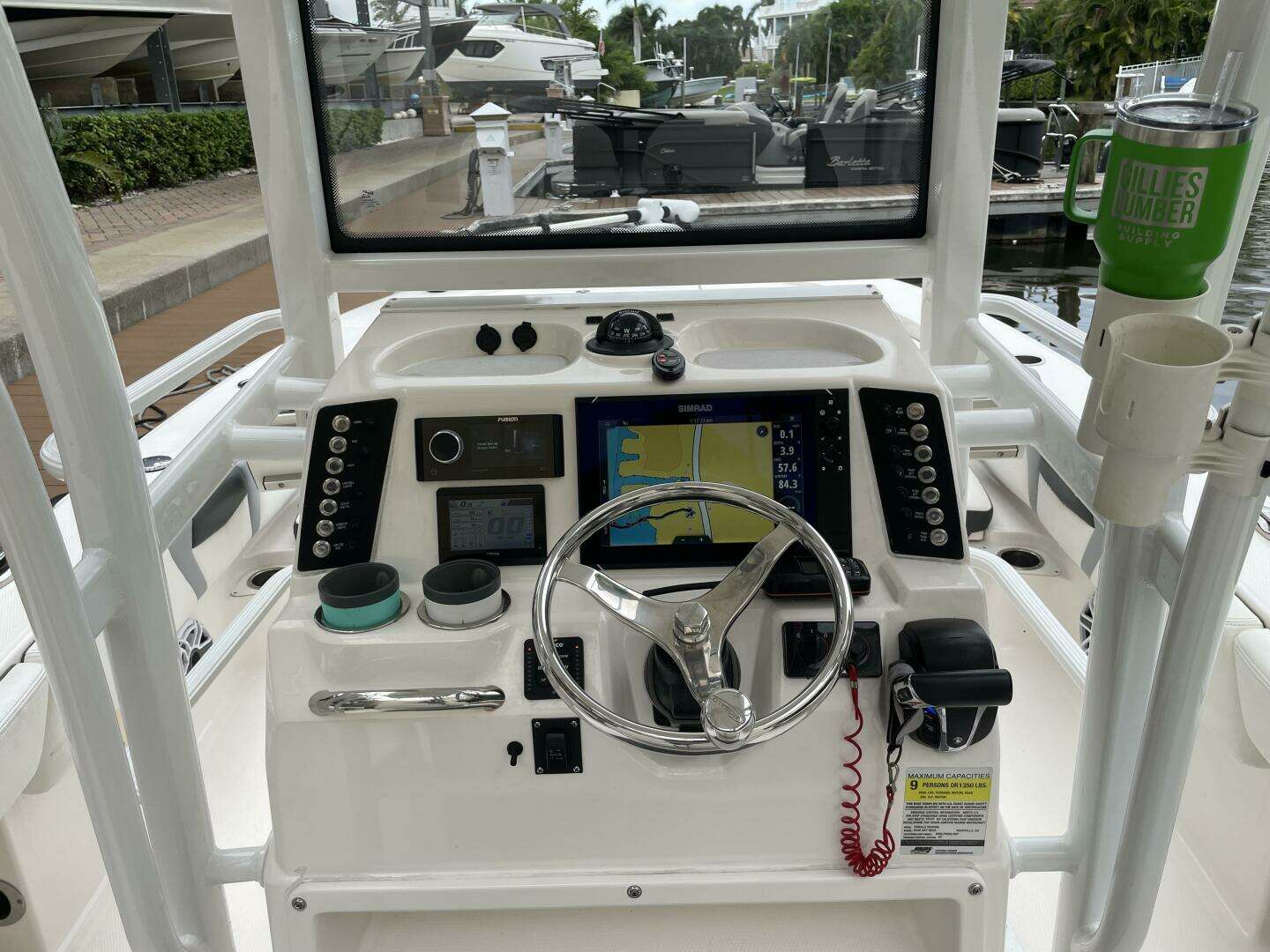 2022 Robalo Cayman 246 SD - Image 9
