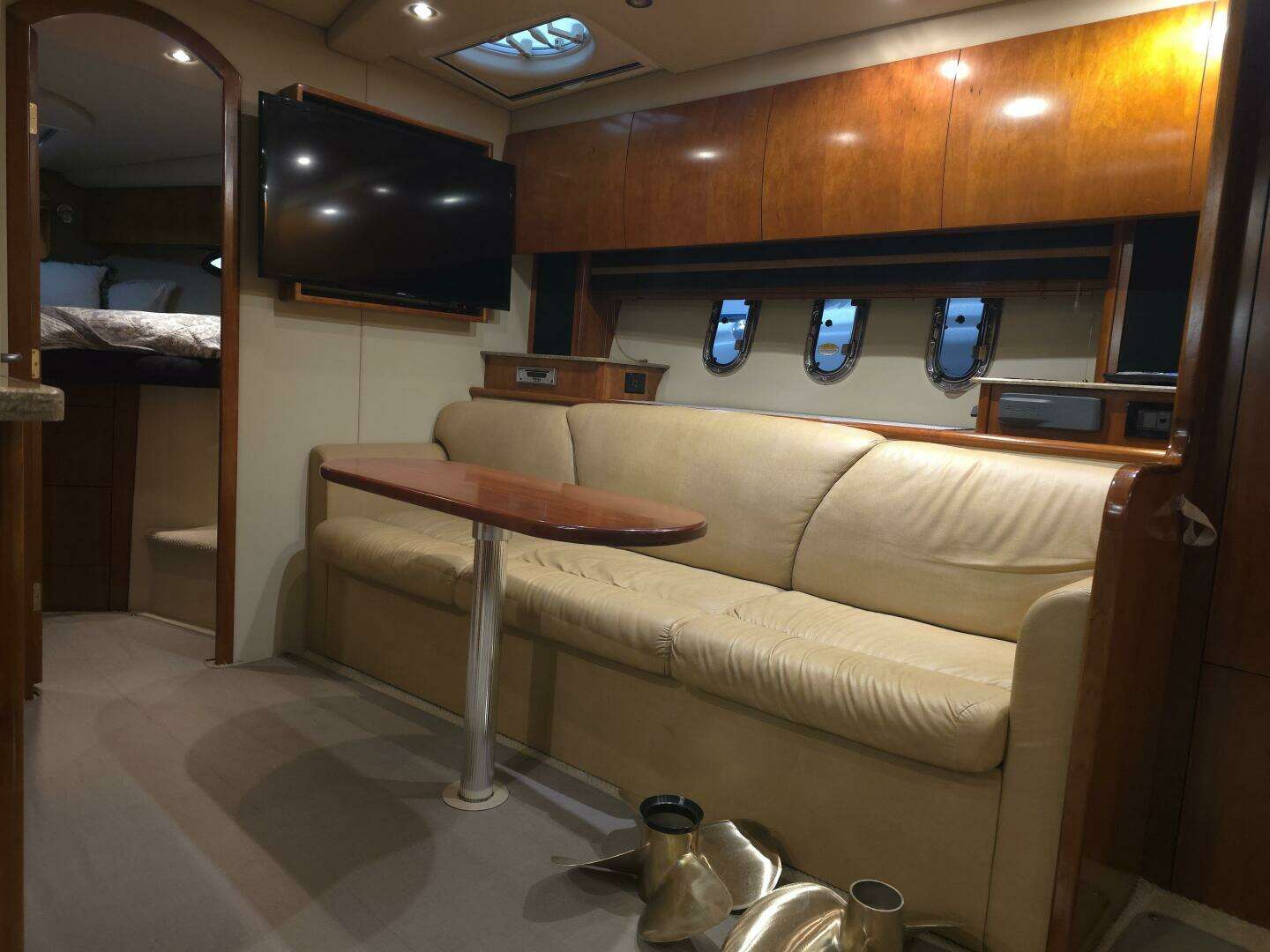 2008 Cruisers Yachts — - Image 10