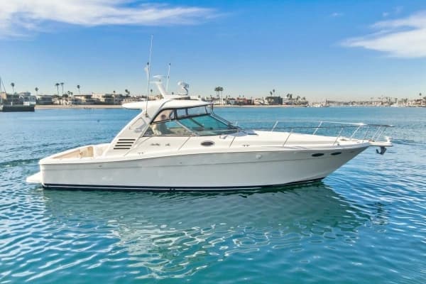 2000 Sea Ray 370 Express Cruiser - Image 1