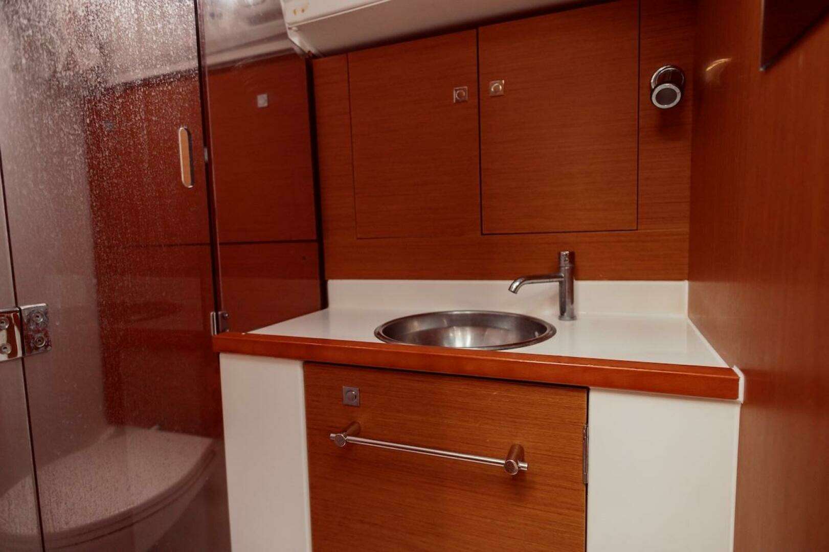2019 Jeanneau 389 Sun Odyssey - Image 36