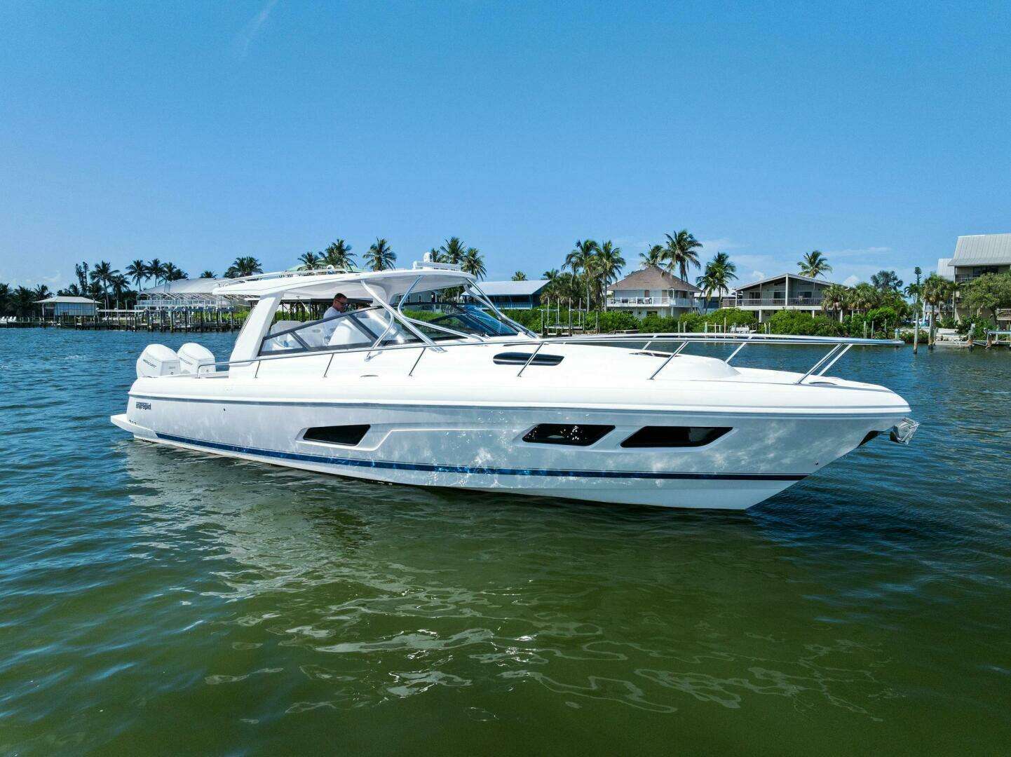 2022 Intrepid 438 Evolution - Image 11