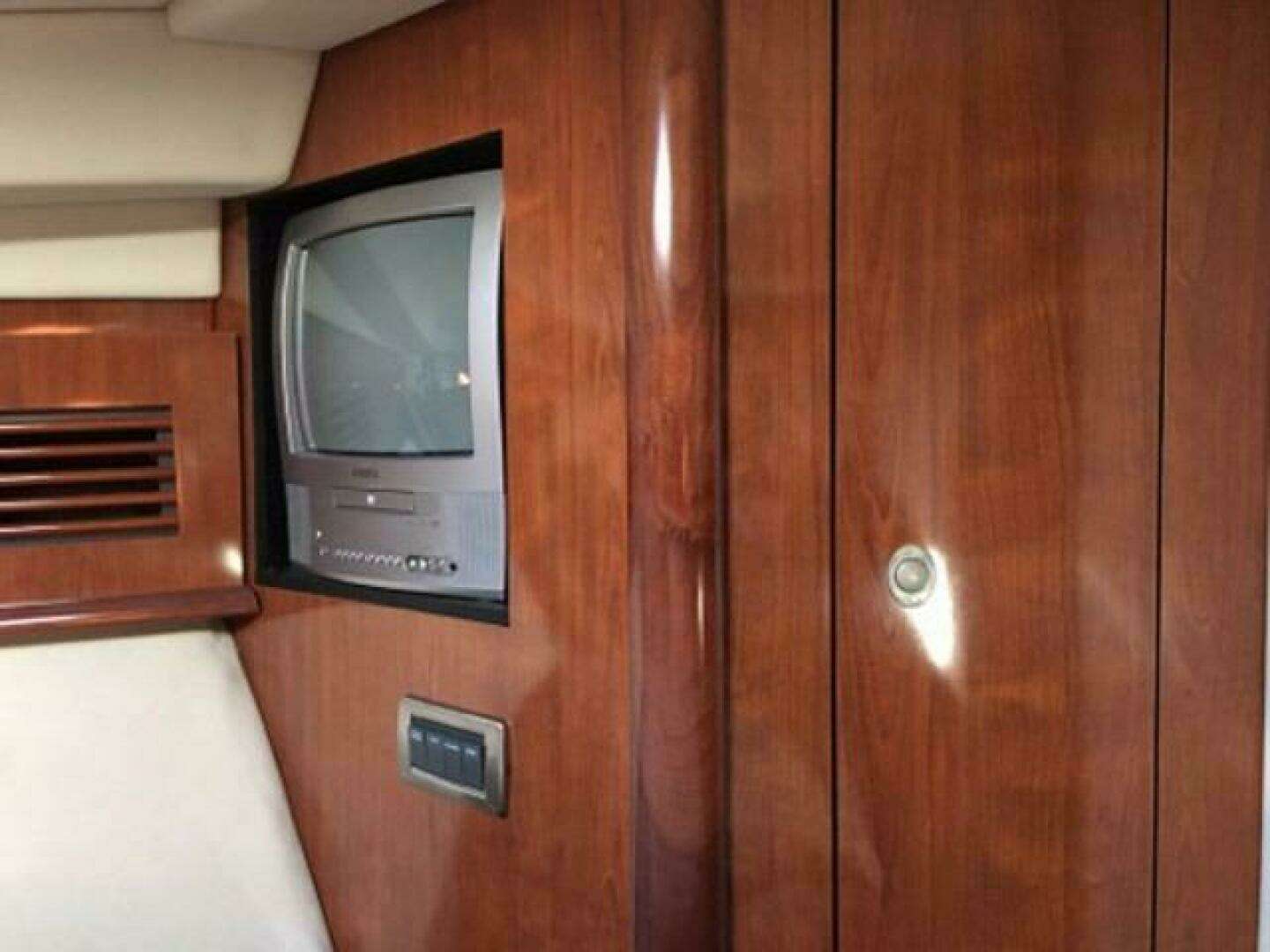 2004 Sea Ray — - Image 20