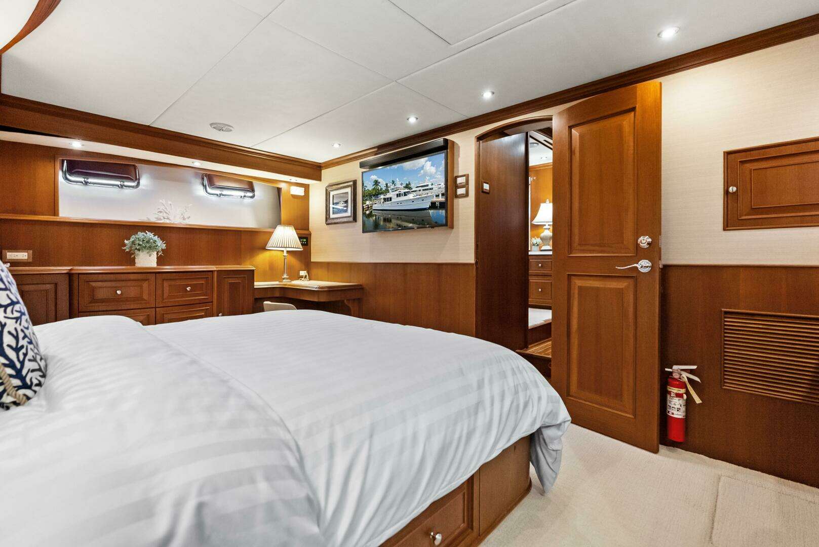 2005 Grand Banks 72 Aleutian RP - Image 121