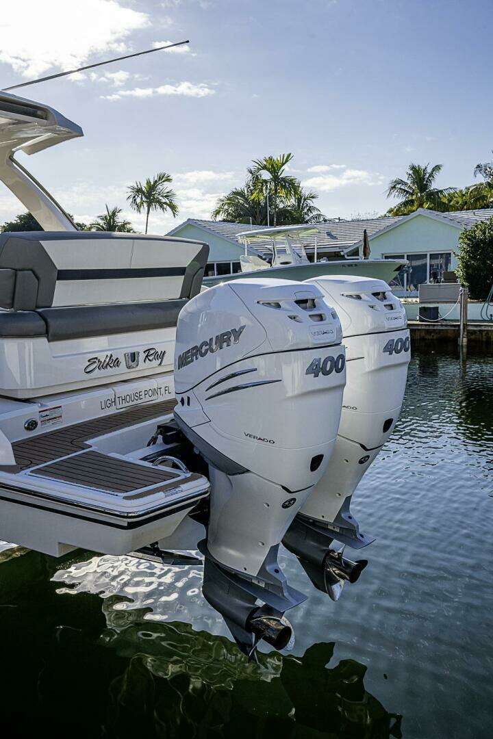 2023 Tiara Yachts 34LS - Image 51