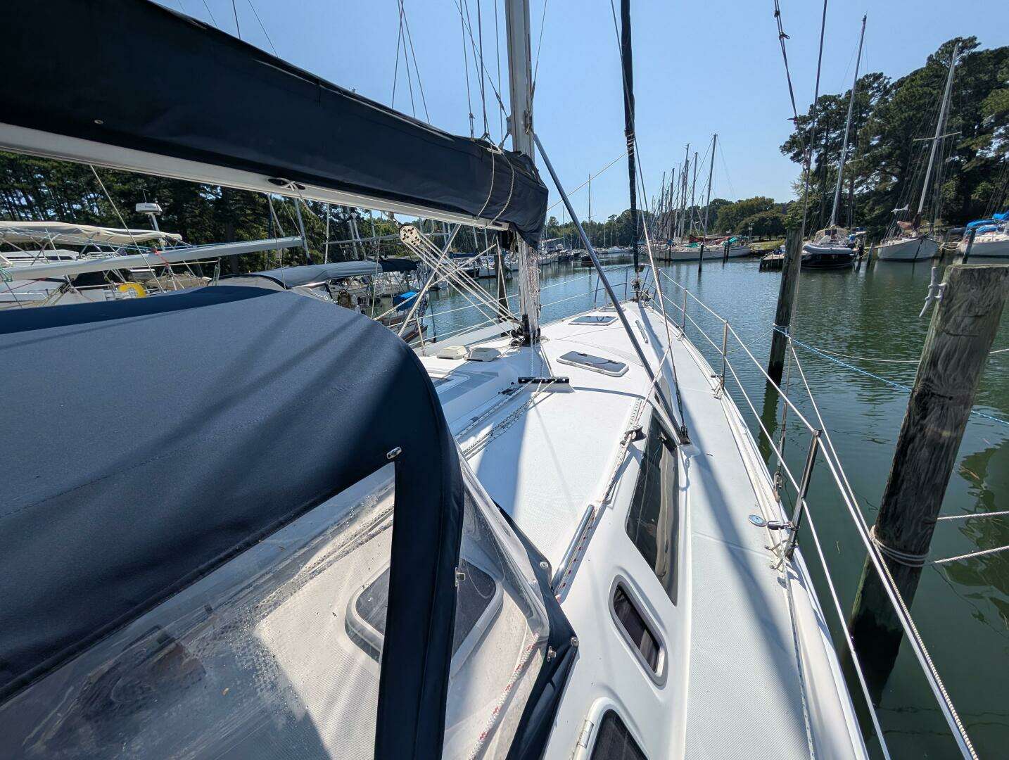 2002 Hunter 410 - Image 9