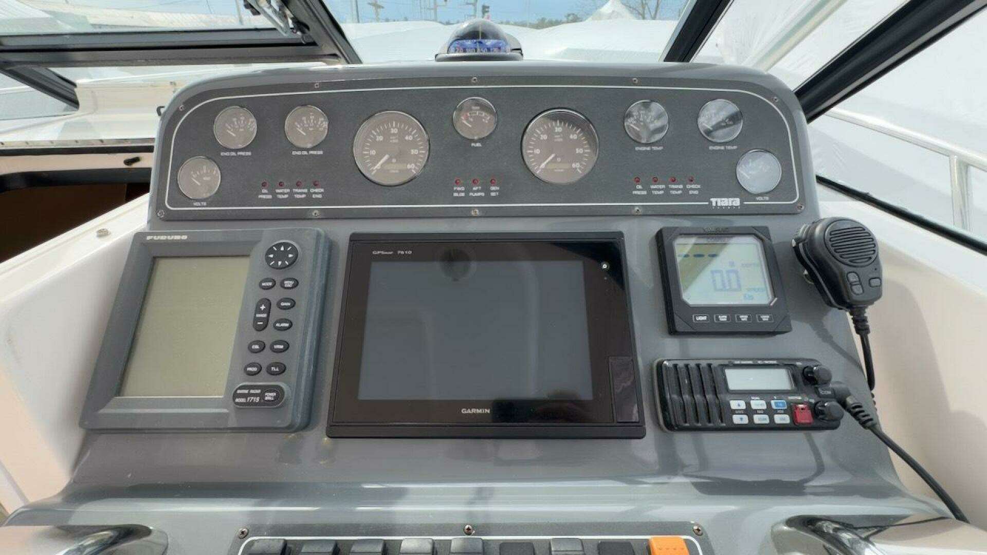 2005 Tiara Yachts 2900 Open - Image 12