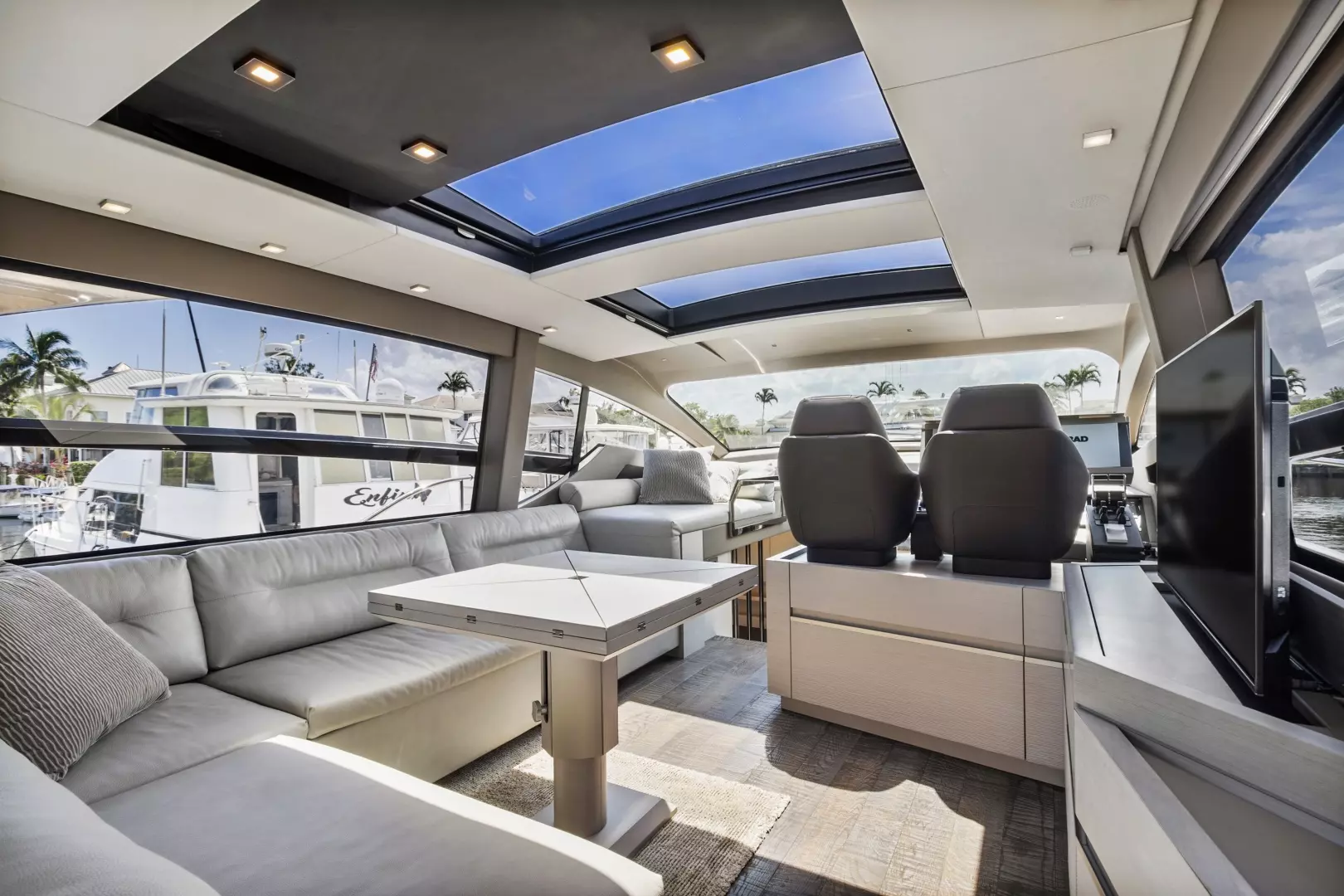 2020 Pershing 7X - Image 18