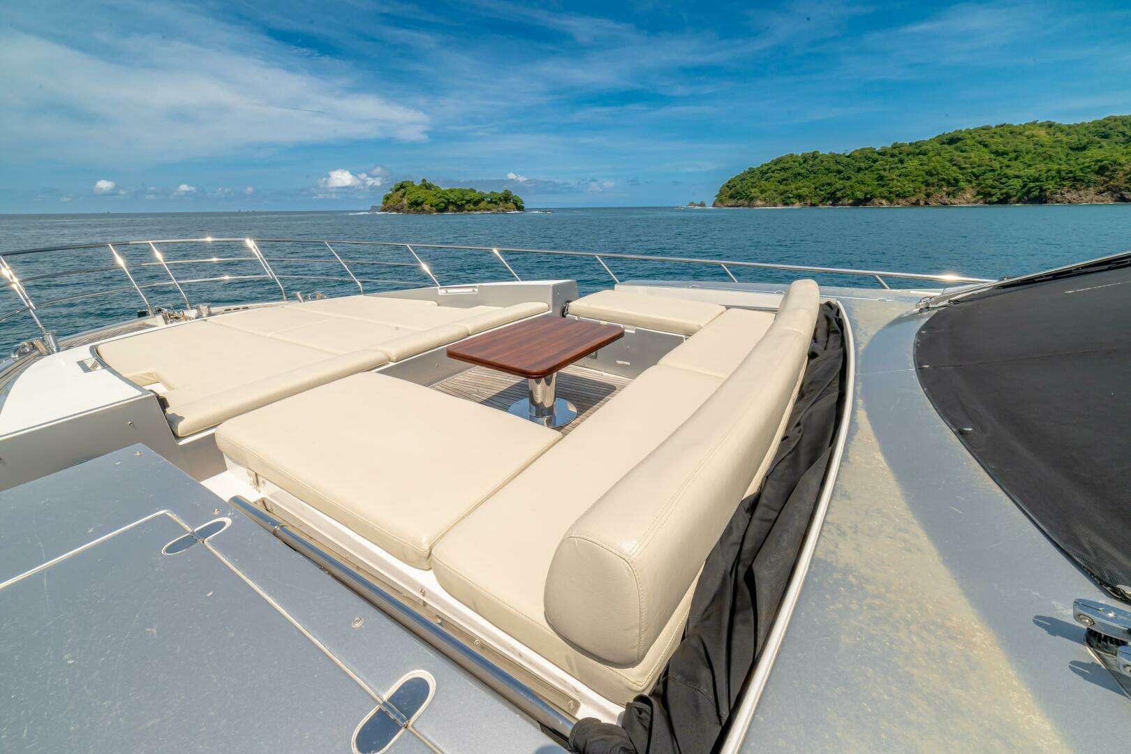 2017 Azimut 77S - Image 47