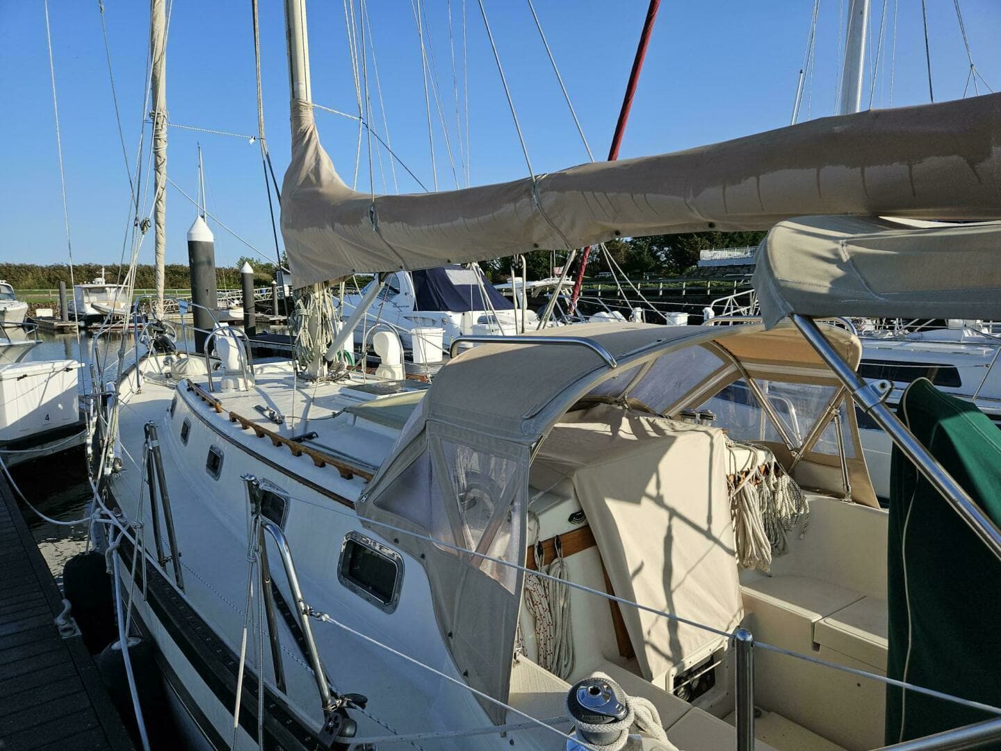 1994 Pacific Seacraft — - Image 23