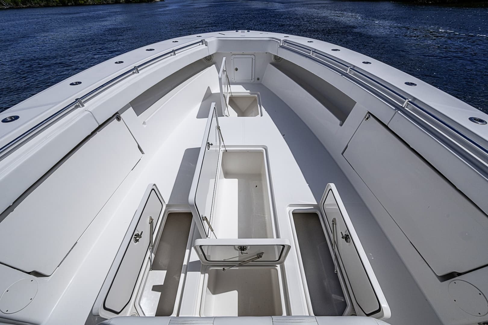 2015 Invincible 42 Open Fisherman - Image 6