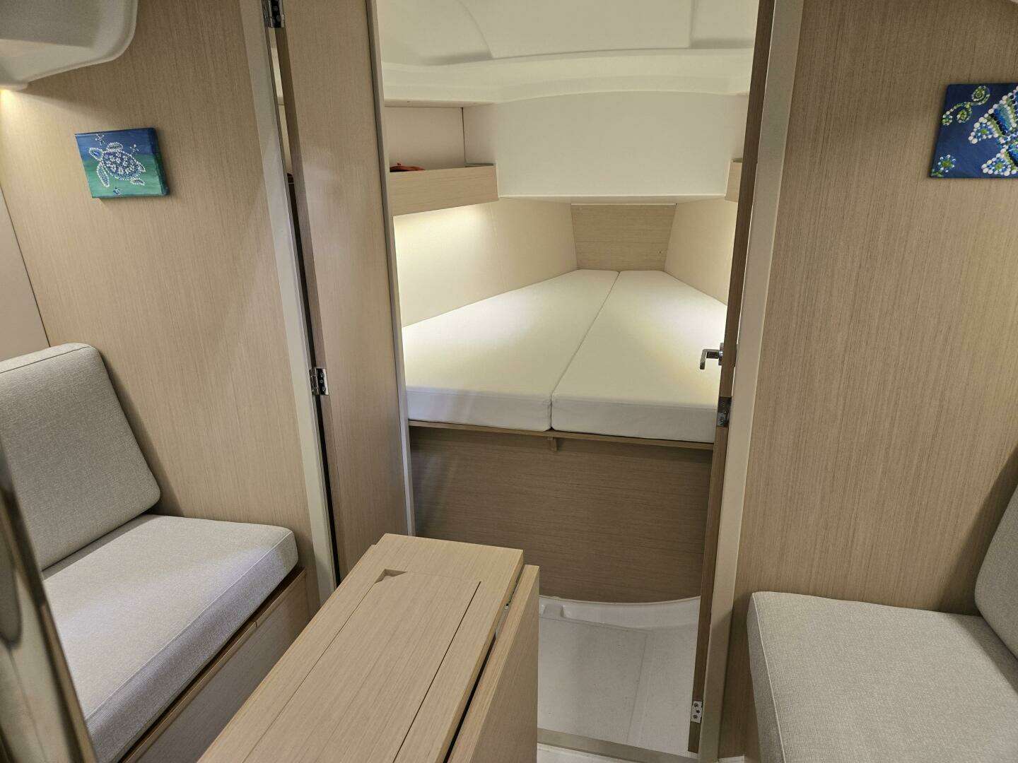 2021 Beneteau Oceanis 30.1 - Image 26