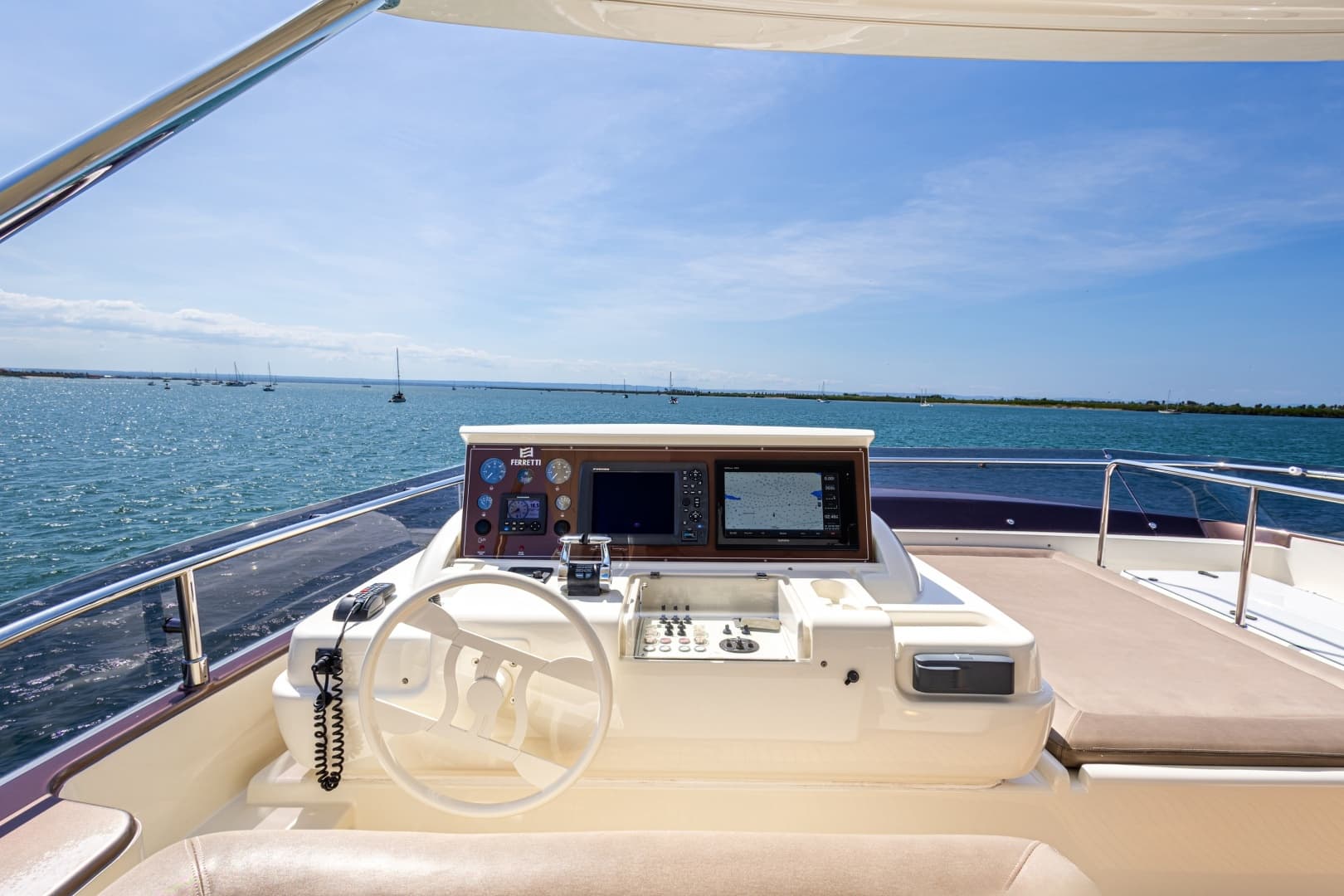 2013 Ferretti Yachts F800 - Image 14