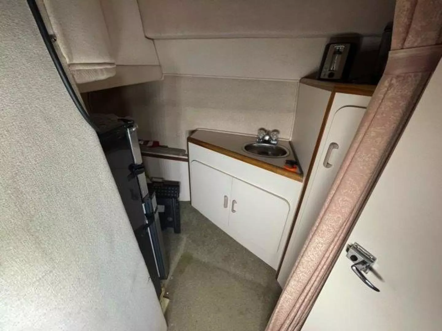 1989 Sea Ray 300 Sedan Bridge - Image 22