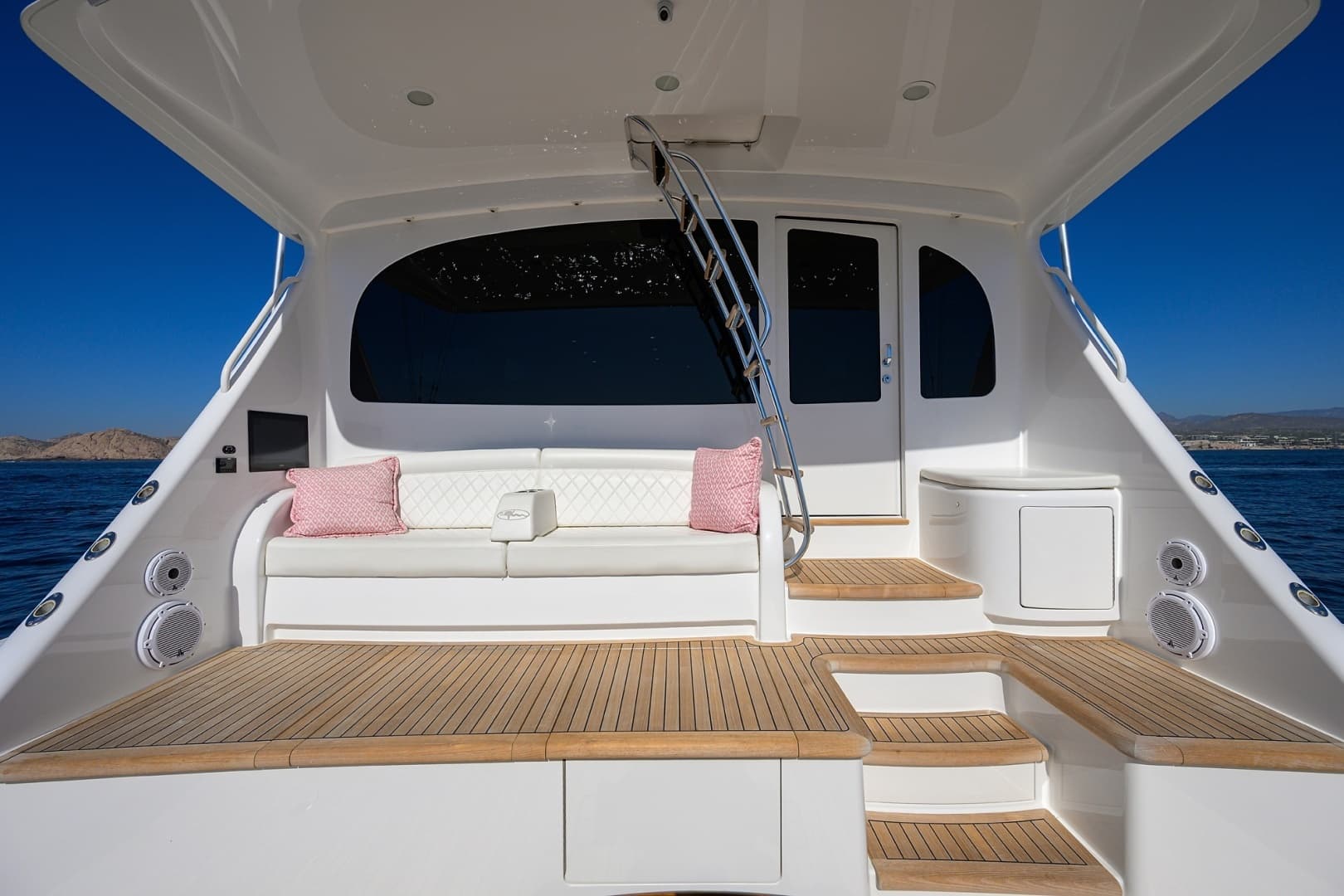2023 Viking 80 Skybridge - Image 44