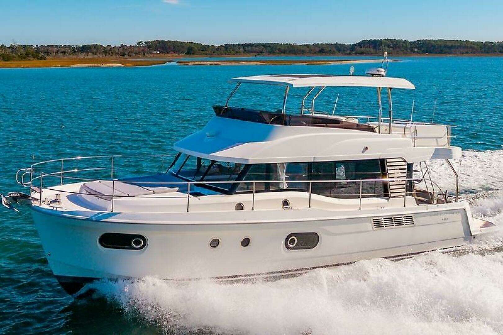 2022 Beneteau Swift Trawler - Image 64