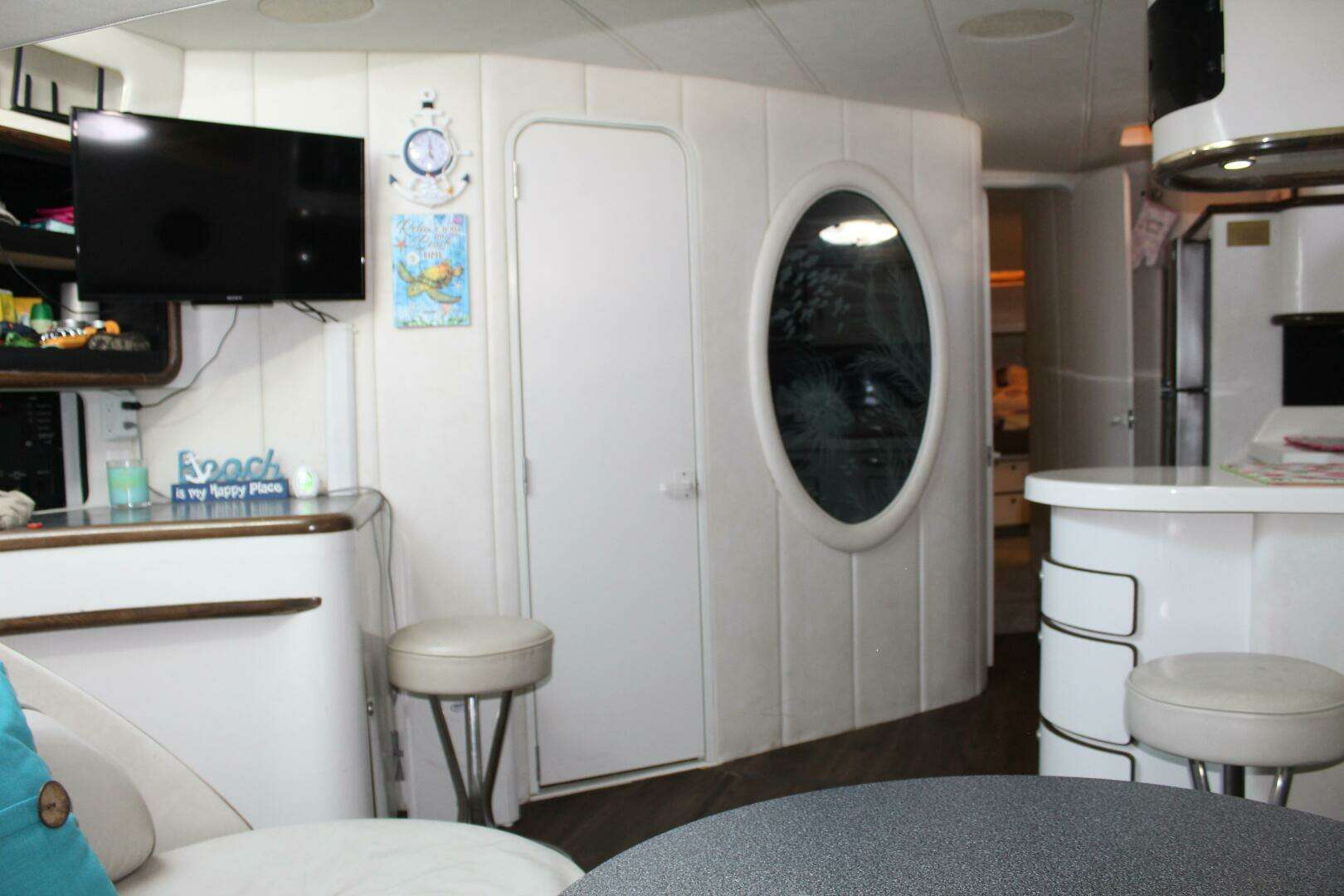1996 Sea Ray 500 Sundancer - Image 38