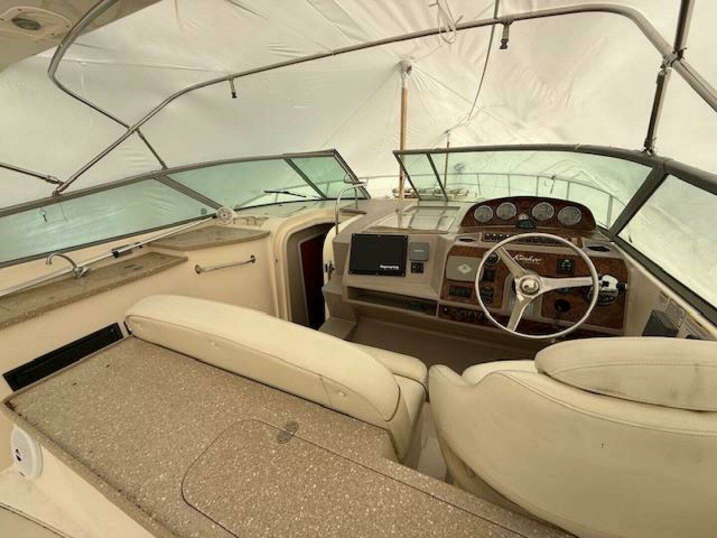2006 Rinker 410 express diesel - Image 11