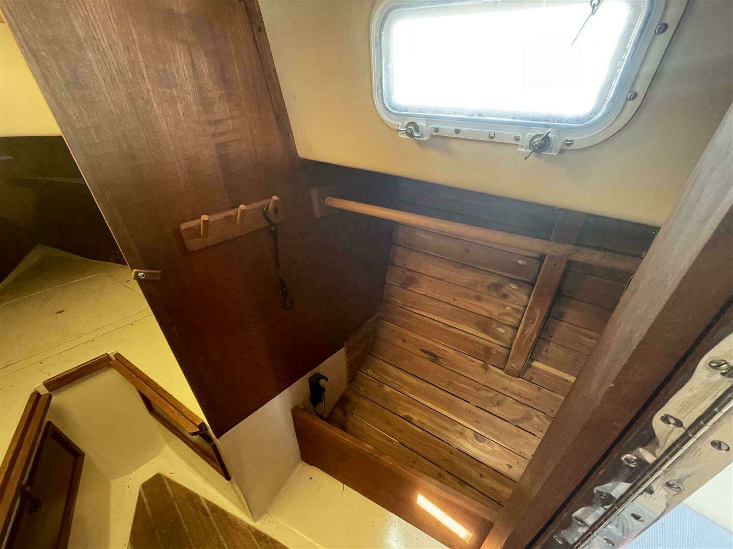 1978 Vineyard Vixen 29 - Image 23