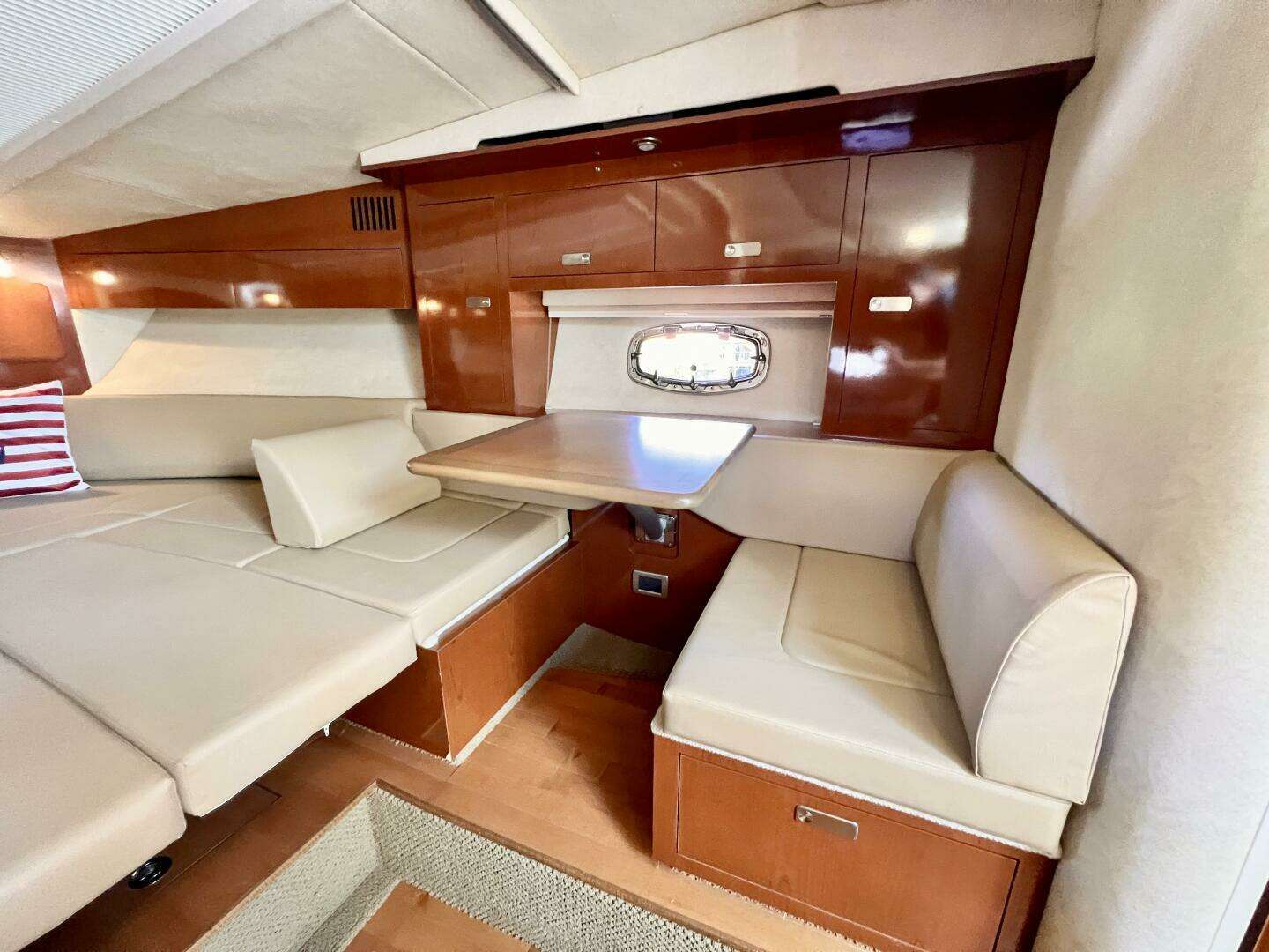 2012 Sea Ray 310 SunDancer - Image 12