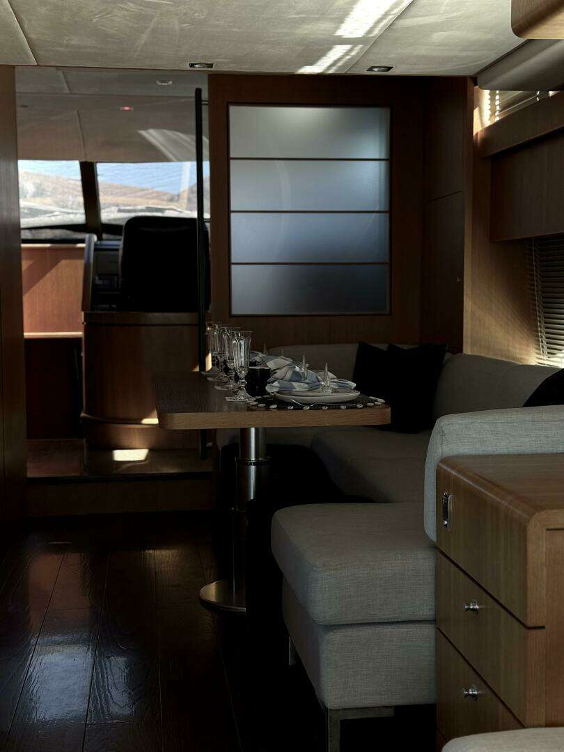 2014 Fairline — - Image 13