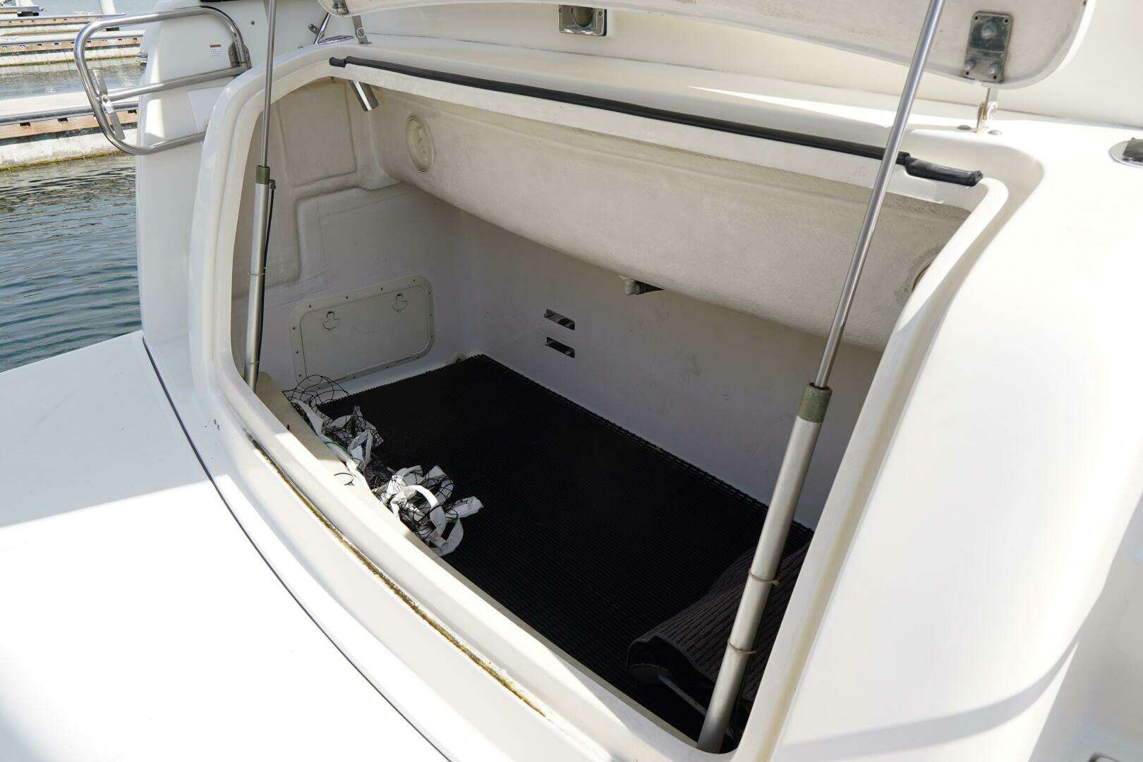 1994 Tiara Yachts — - Image 30