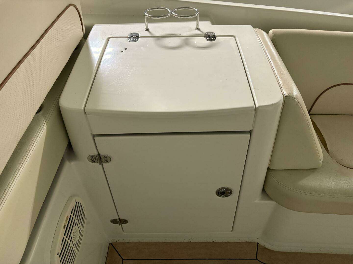 2008 Chris-Craft 36 Corsair - Image 26