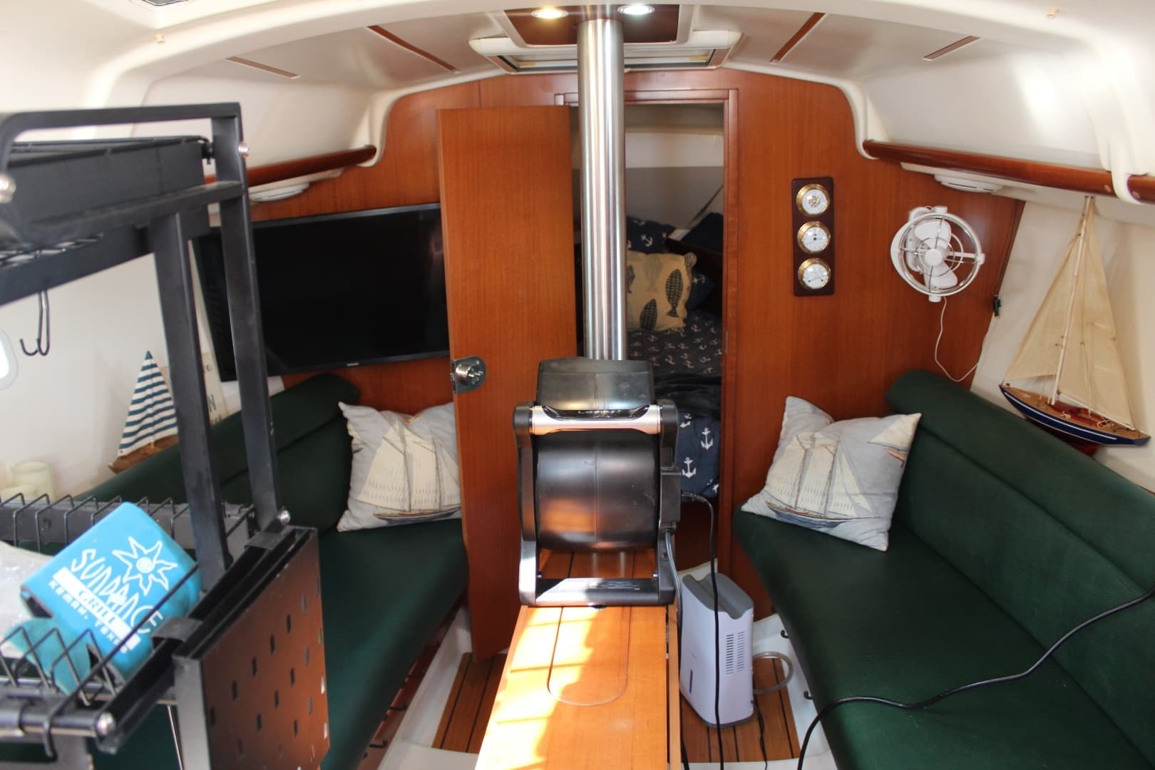 2007 Beneteau 323 - Image 21
