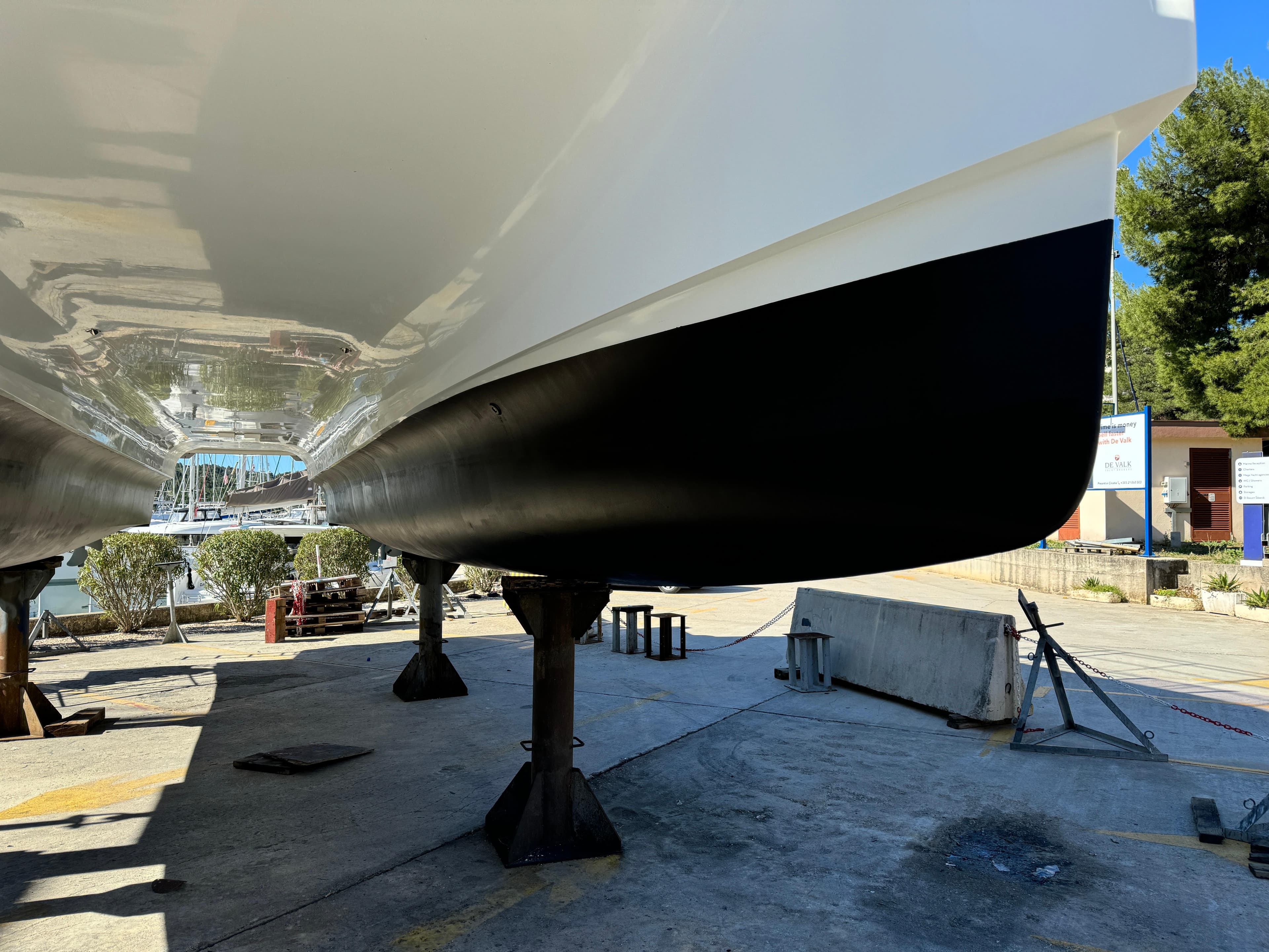 2019 Fountaine Pajot Motor Yacht 37 - 58
