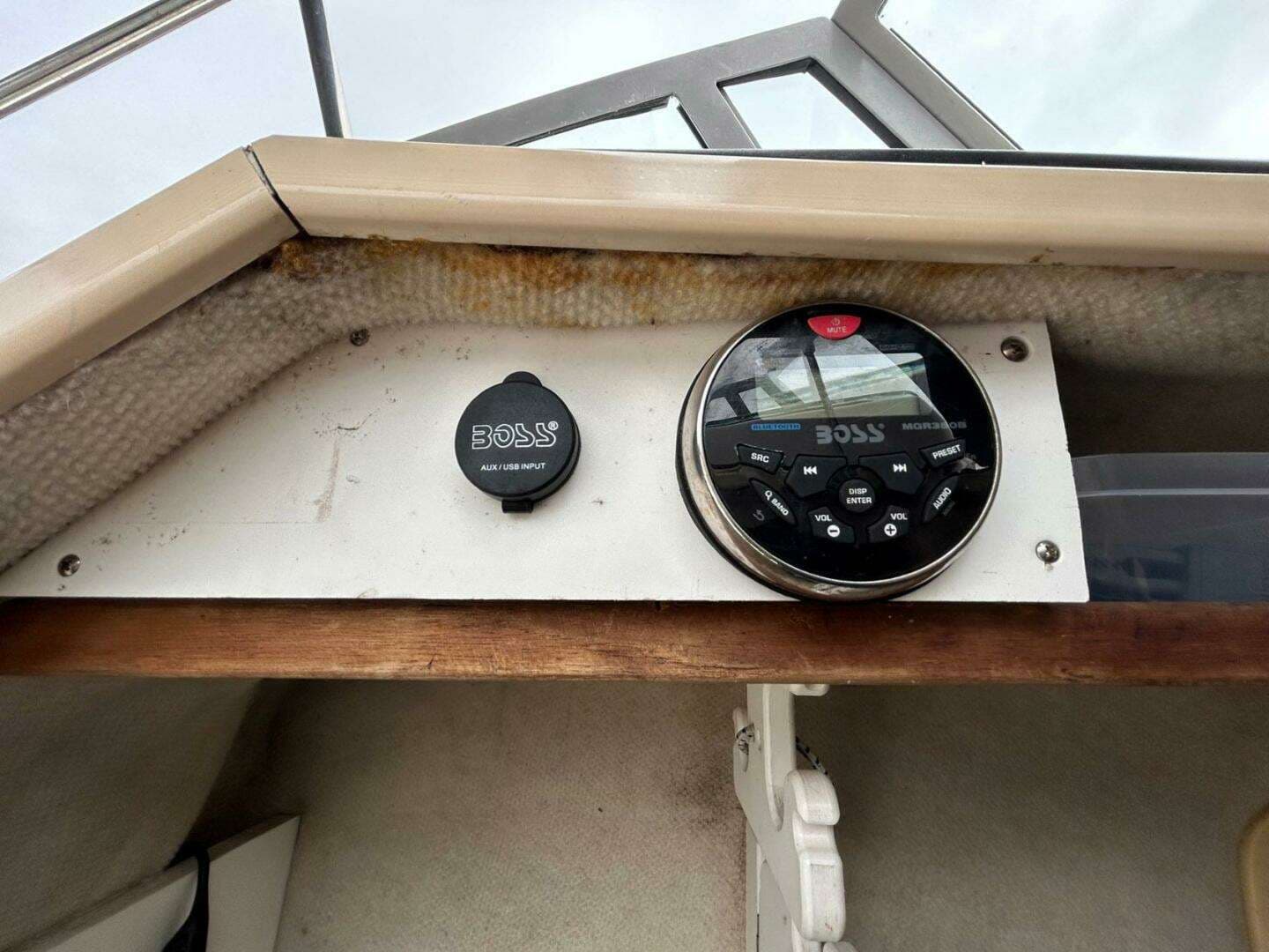 1996 Robalo — - Image 19