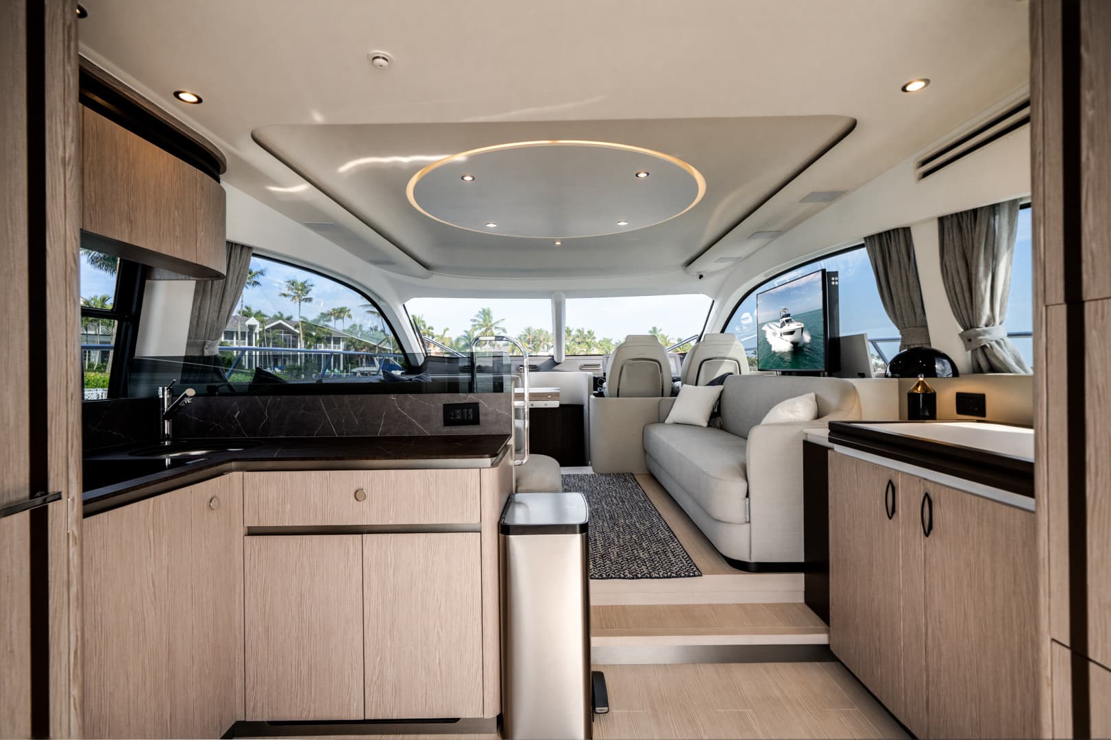 2024 Azimut 53 FLY - Image 13