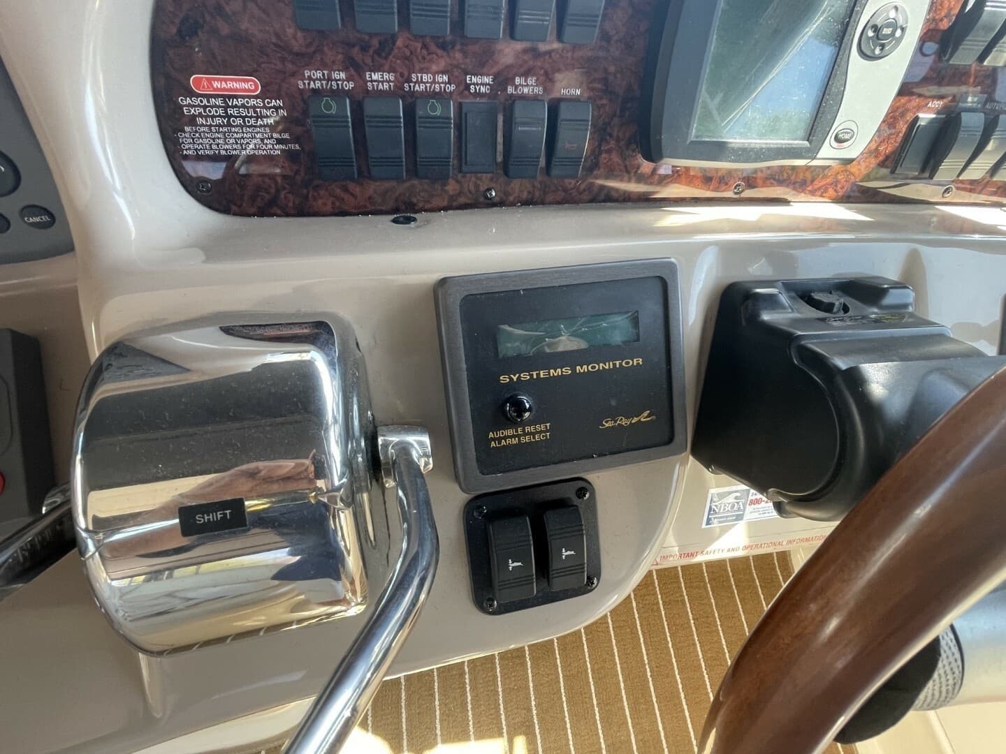 2006 Sea Ray 360 Sundancer - Image 20