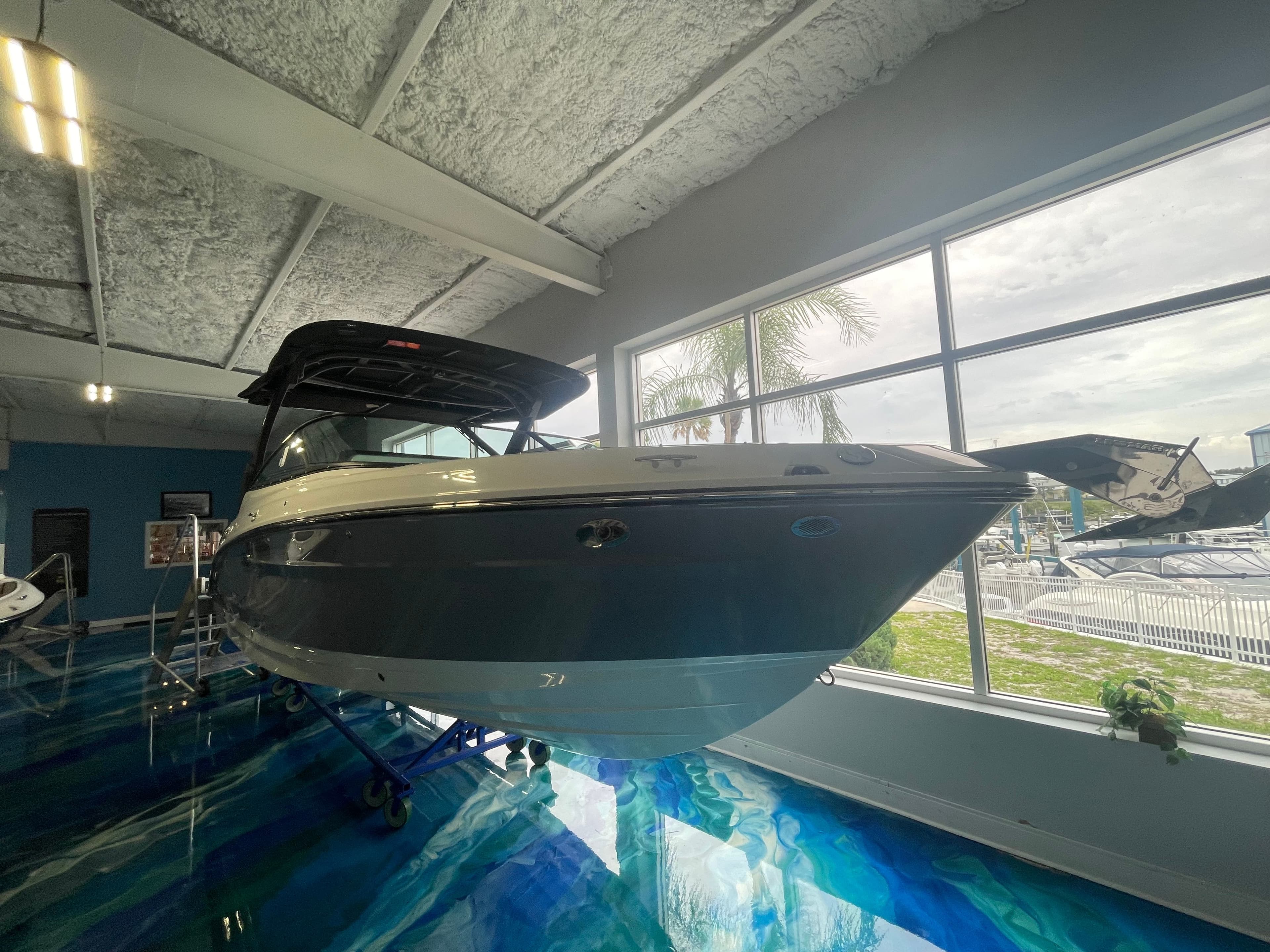 2026 Sea Ray SLX 280 Outboard