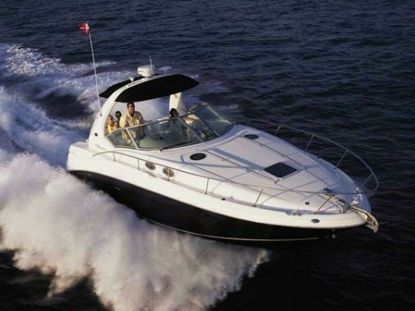 2006 Sea Ray 320 Sundancer - Image 2