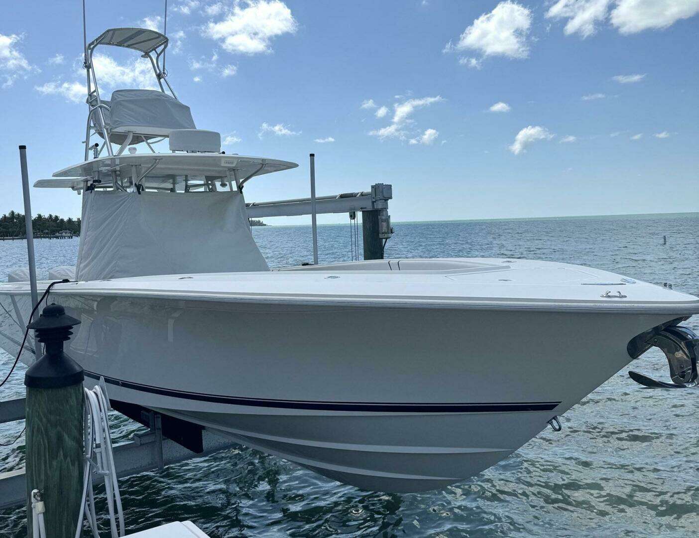 2014 SeaVee 390B Center Console - Image 4