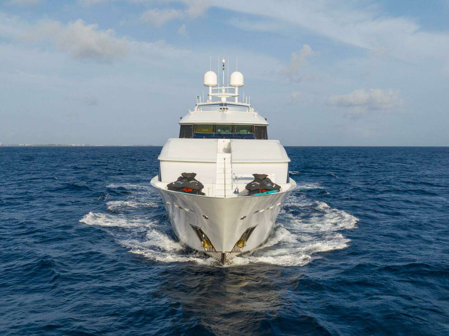2001 Westship Skylounge - Image 60