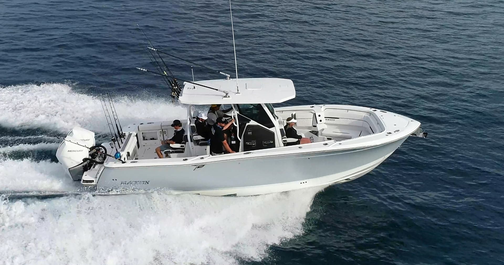 2027 Blackfin 302 CC - Image 10