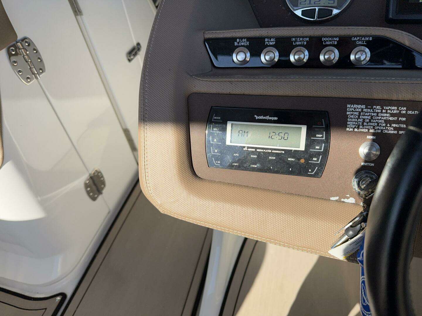2014 Cobalt R-5 - Image 14