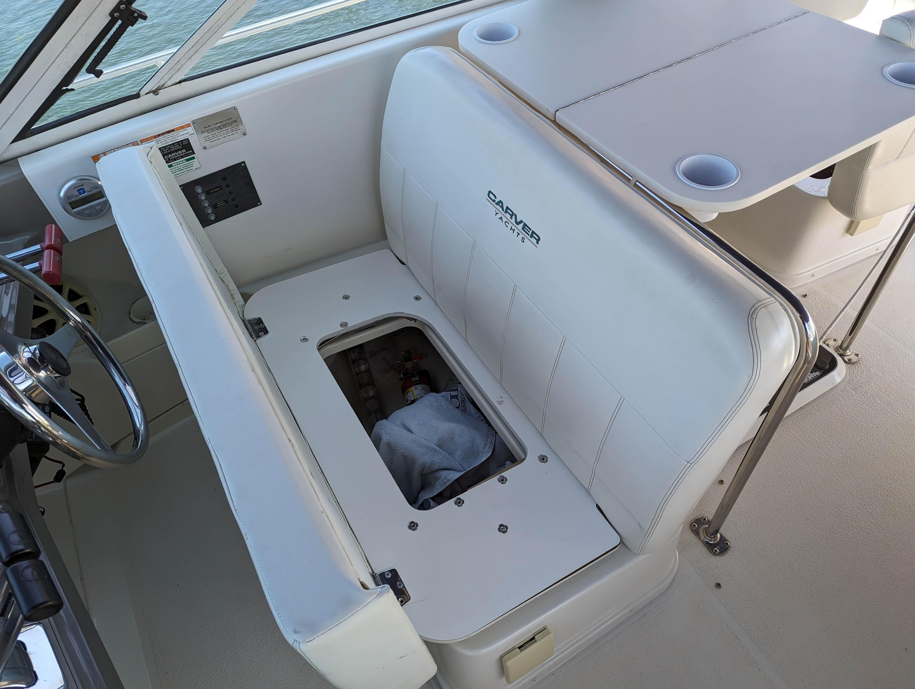 2000 Carver 350 Mariner - 74