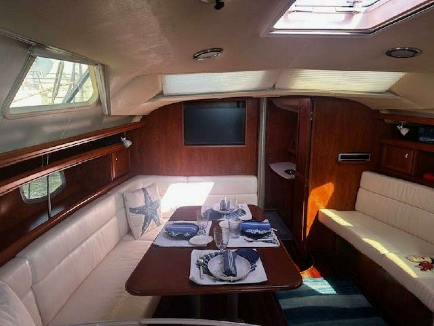 2011 Hunter 45DS - Image 20