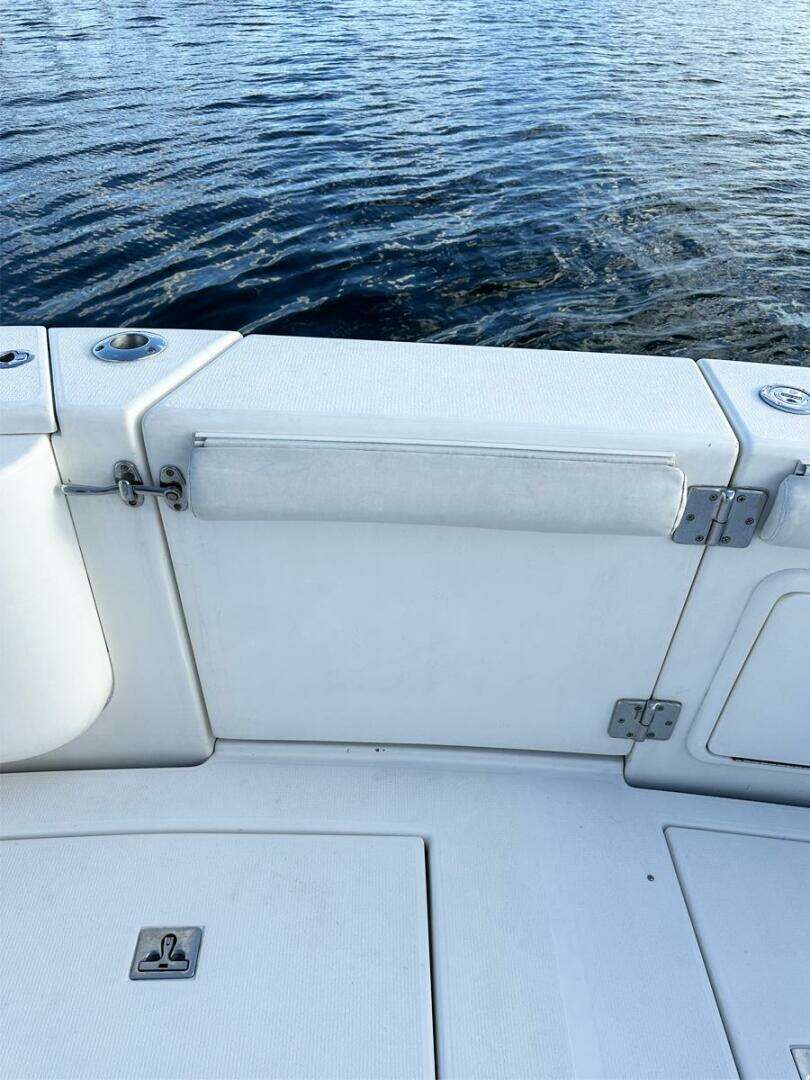 2004 Riviera 40 Sportfish - Image 18